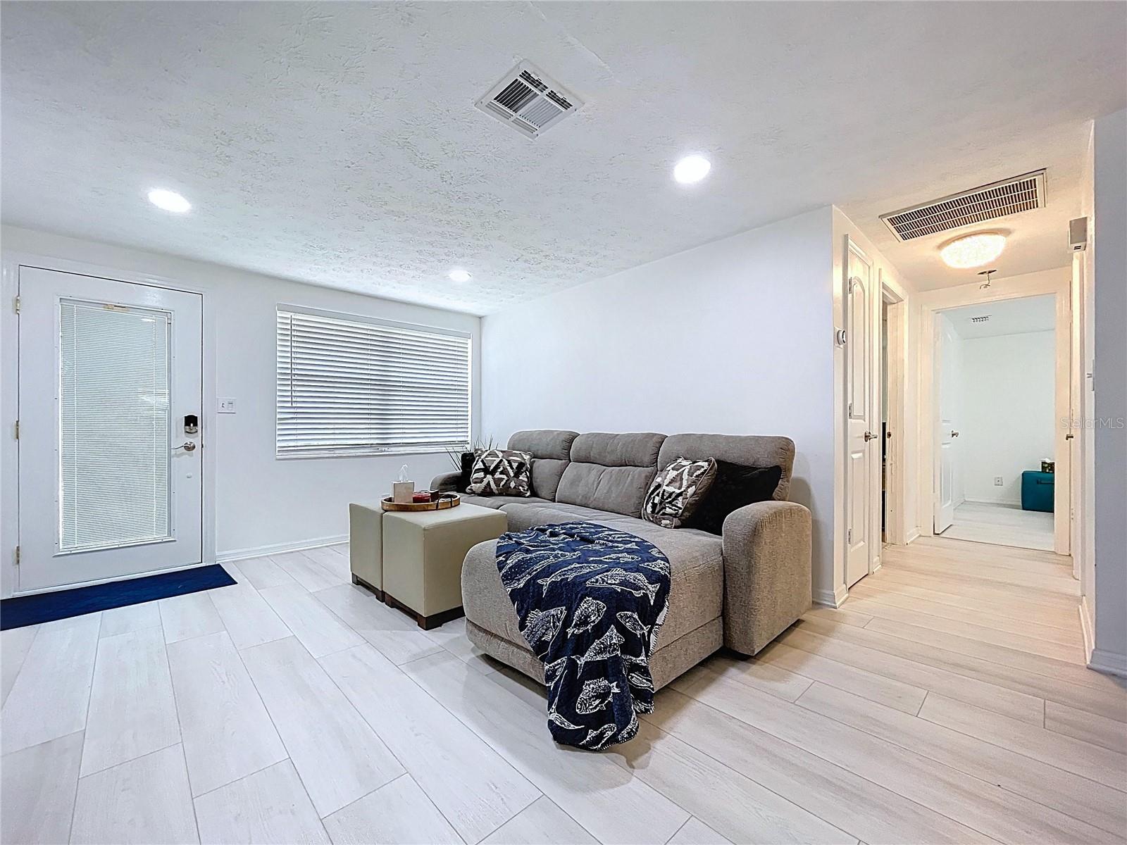 Image 12 of 31 For 2107 Harrison Drive