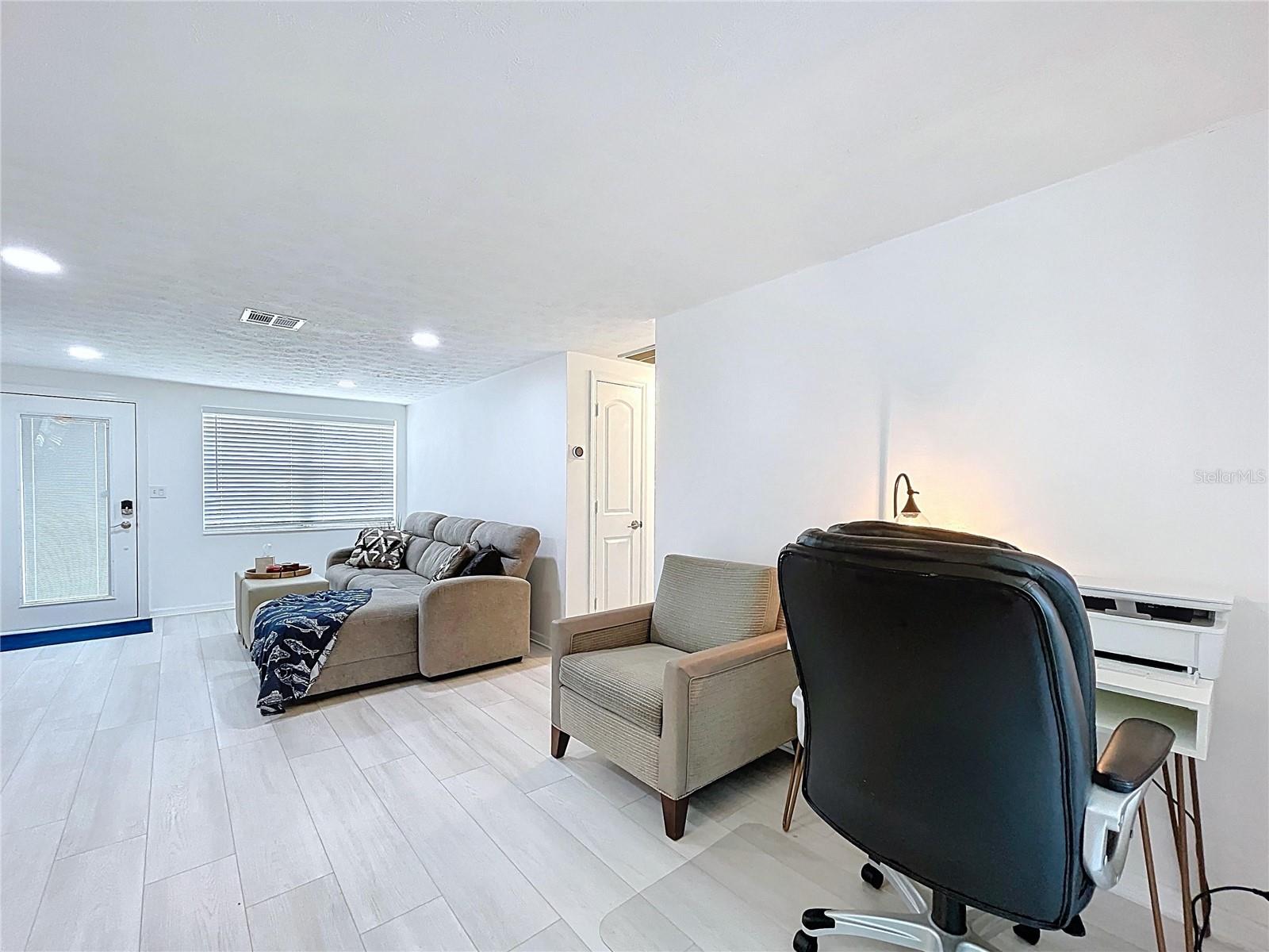 Image 14 of 31 For 2107 Harrison Drive