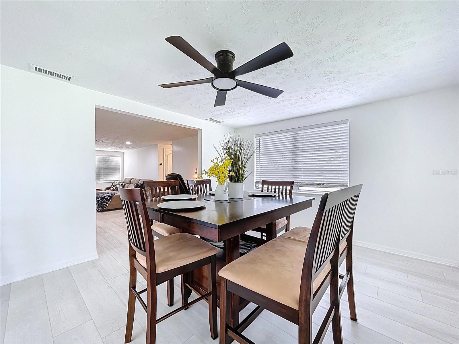 Image 19 of 31 For 2107 Harrison Drive