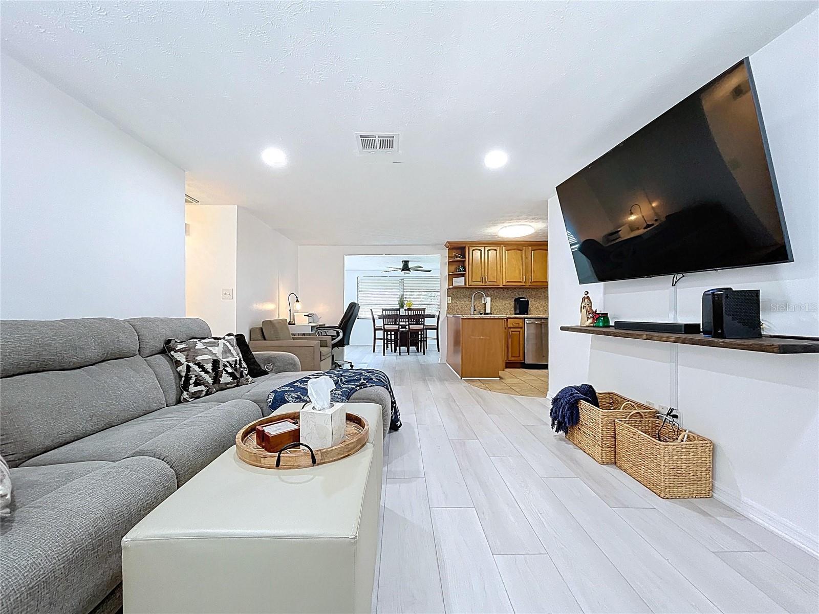 Image 2 of 31 For 2107 Harrison Drive