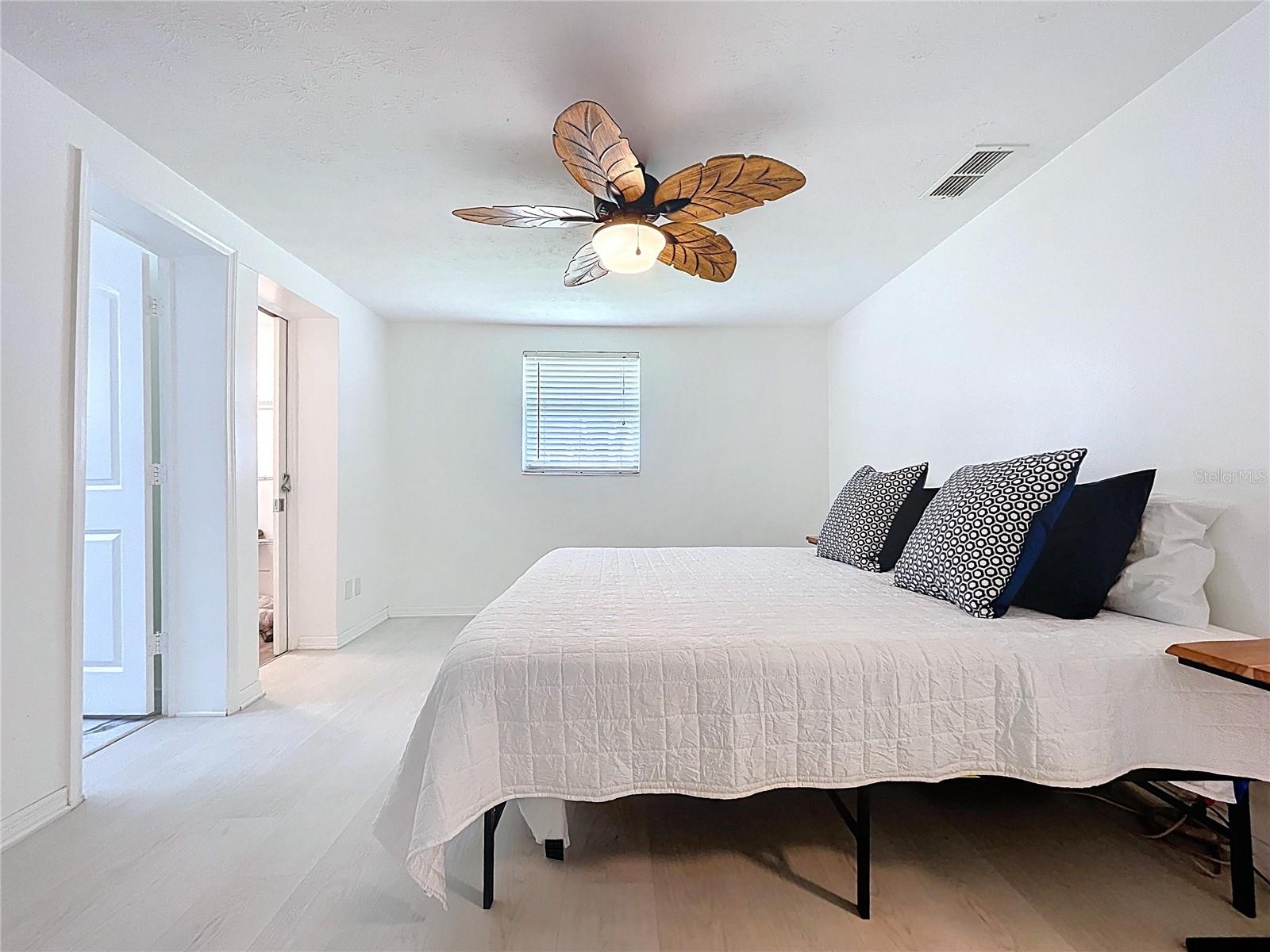 Image 4 of 31 For 2107 Harrison Drive