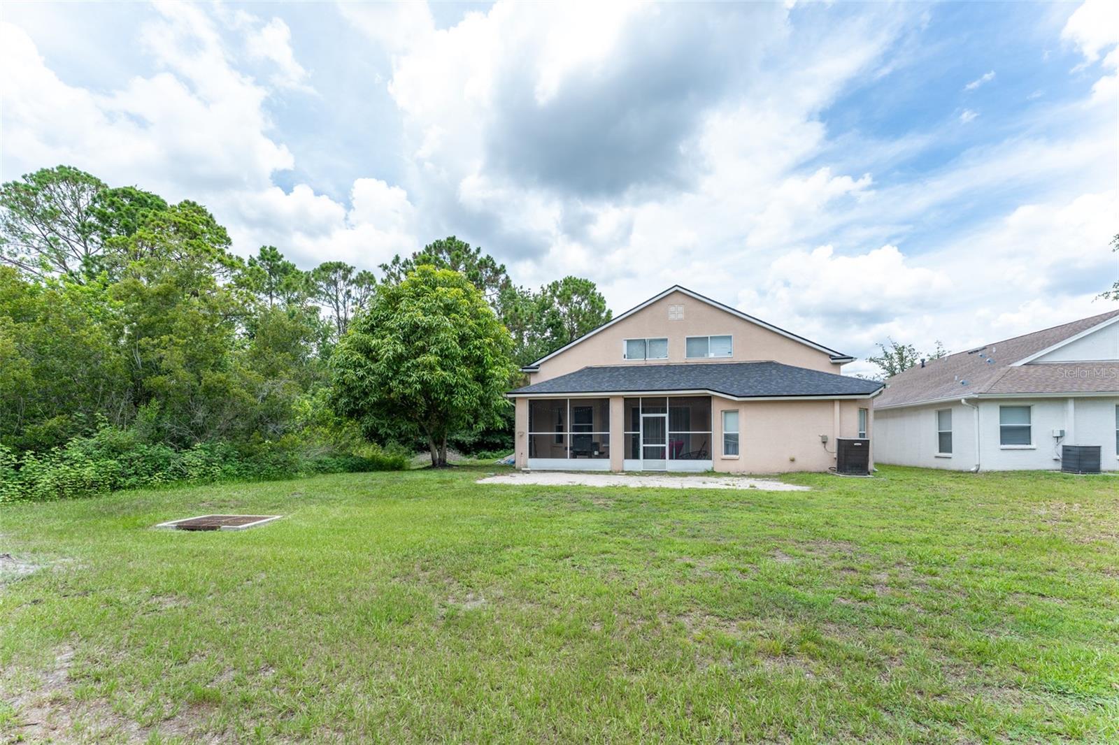 Listing photo id 26 for 8050 Diablo Court