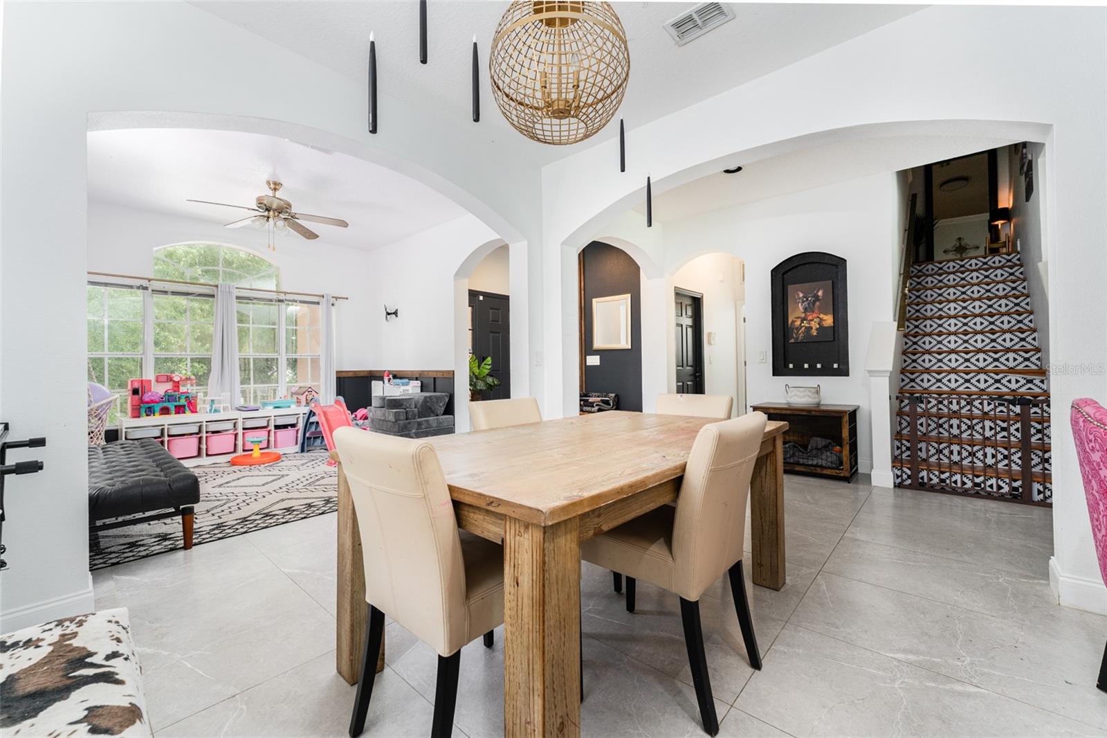 Listing photo id 6 for 8050 Diablo Court