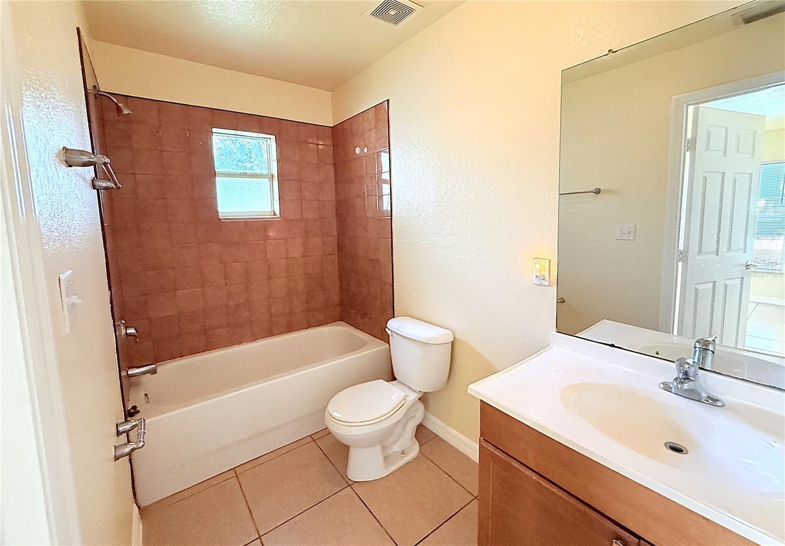 Image 13 of 18 For 976 22nd Avenue S 111
