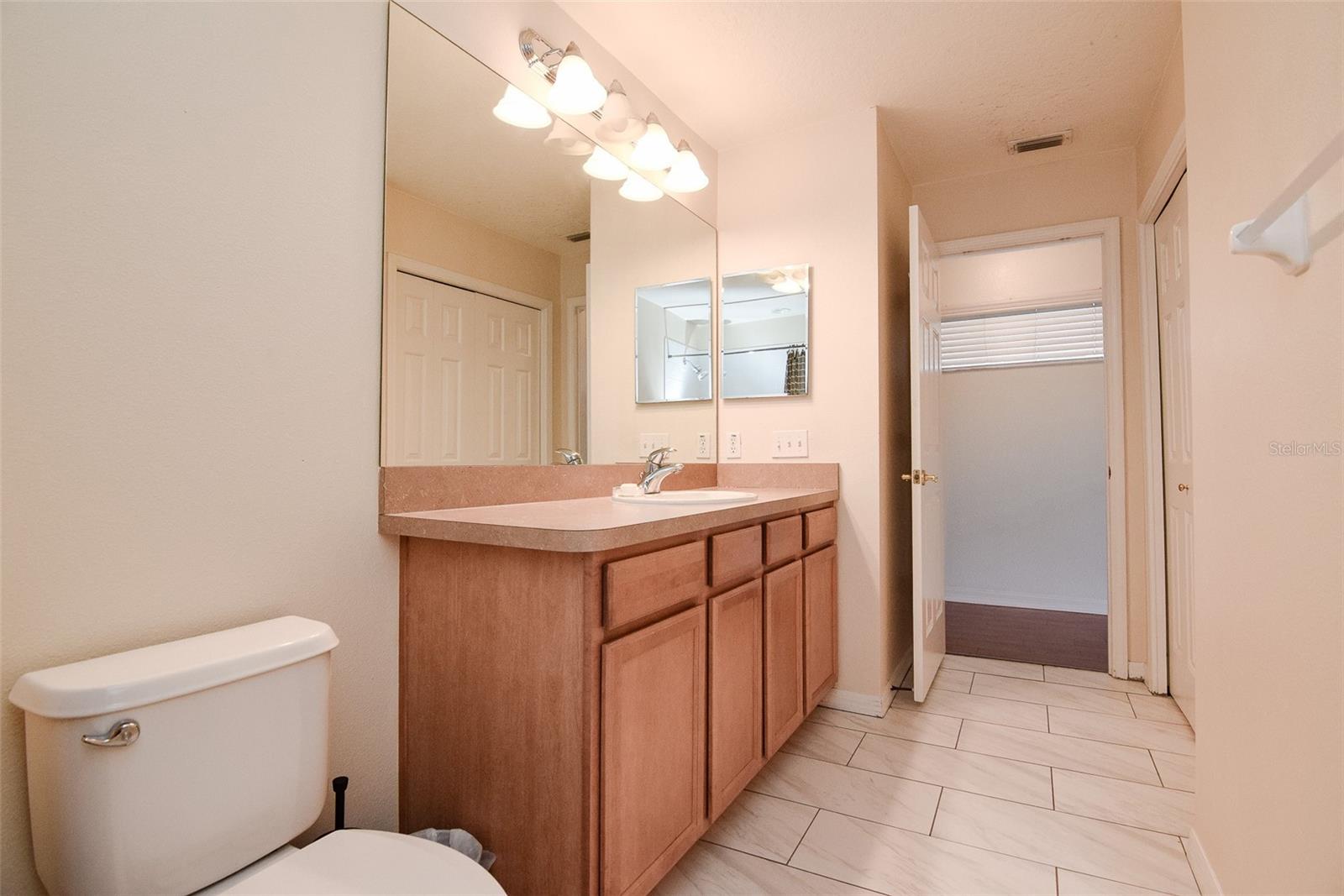 Image 20 of 24 For 6662 82nd Terrace N