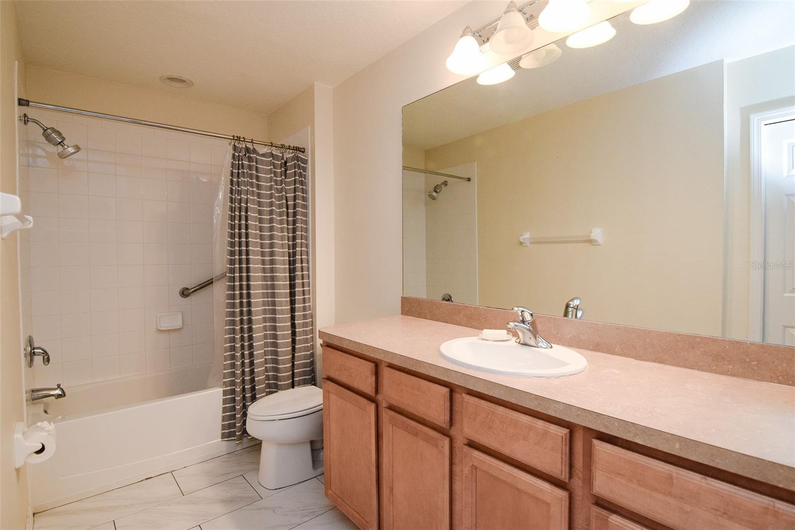 Image 21 of 24 For 6662 82nd Terrace N