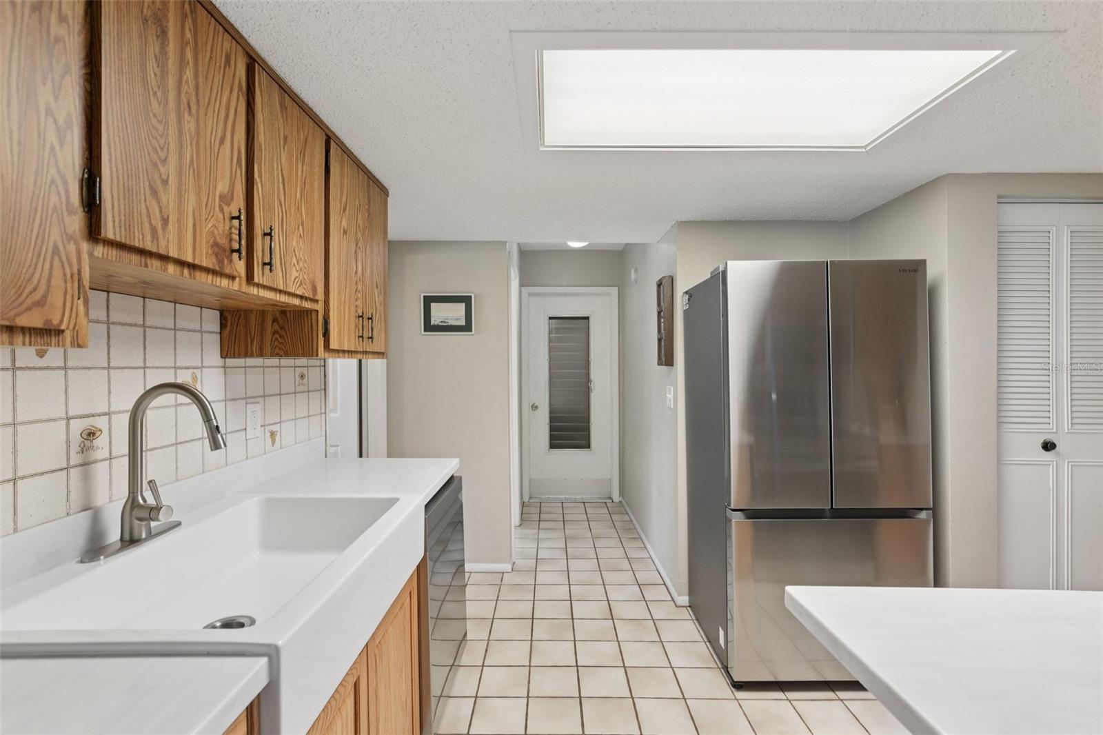 Image 10 of 26 For 6426 Meadowbrook Lane