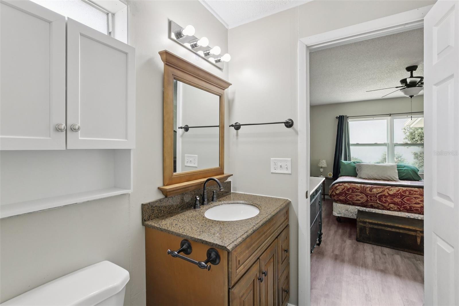 Image 19 of 26 For 6426 Meadowbrook Lane
