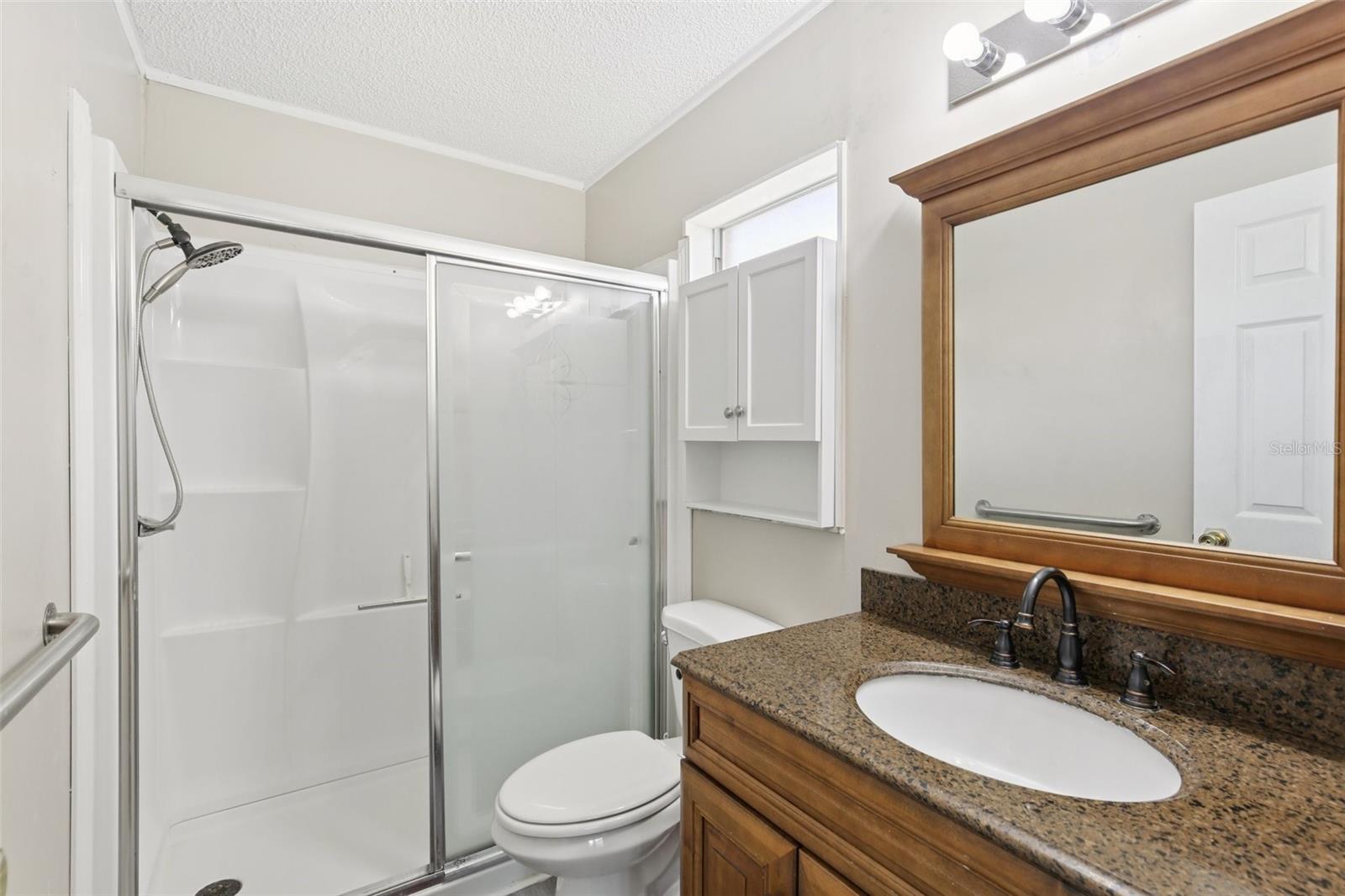 Image 20 of 26 For 6426 Meadowbrook Lane