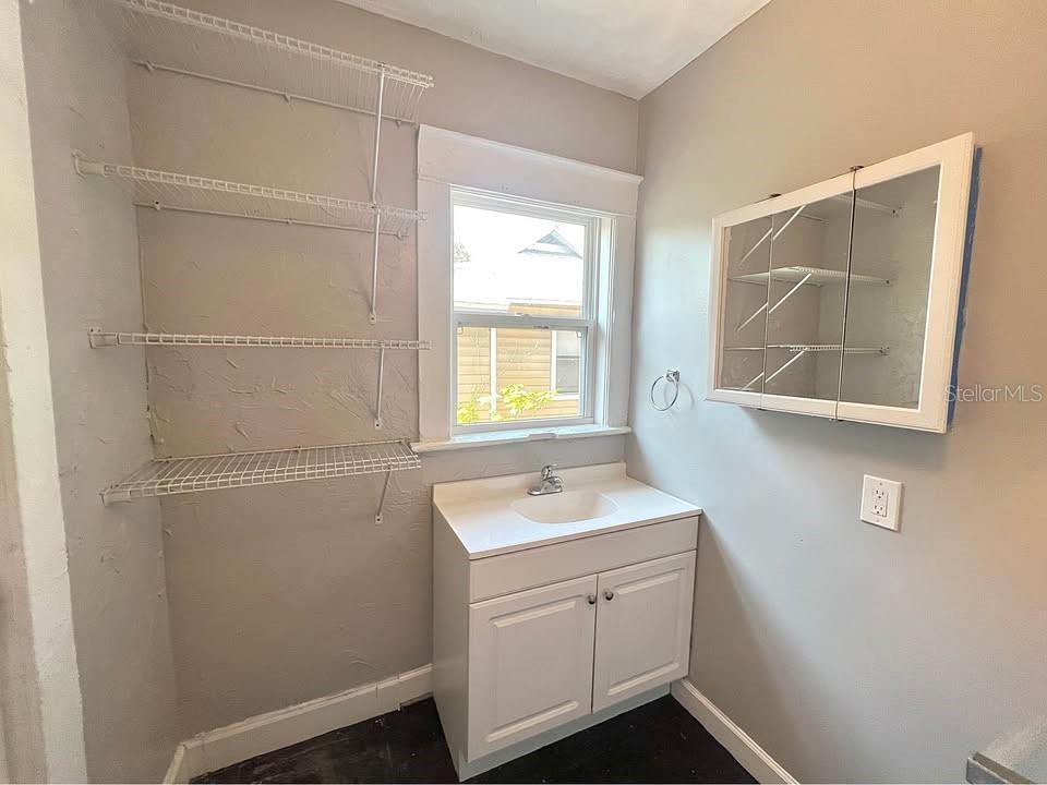 Image 11 of 19 For 1529 12th Street S A