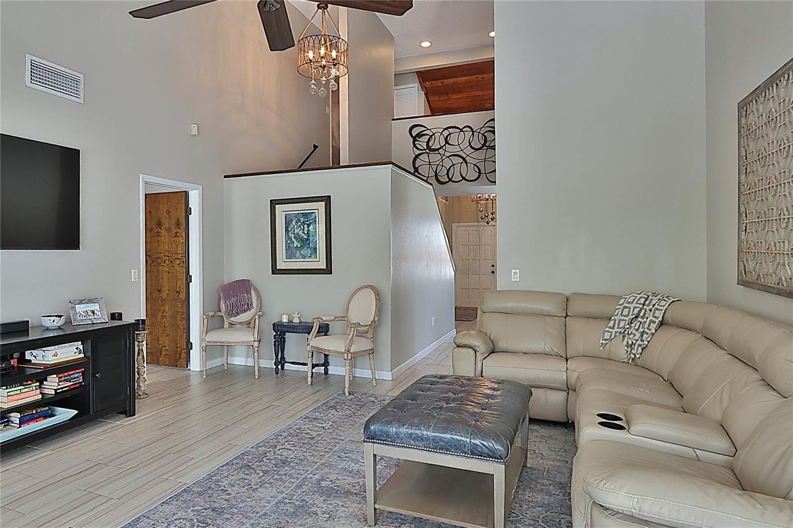 Image 20 of 62 For 11407 Cerca Del Rio Place