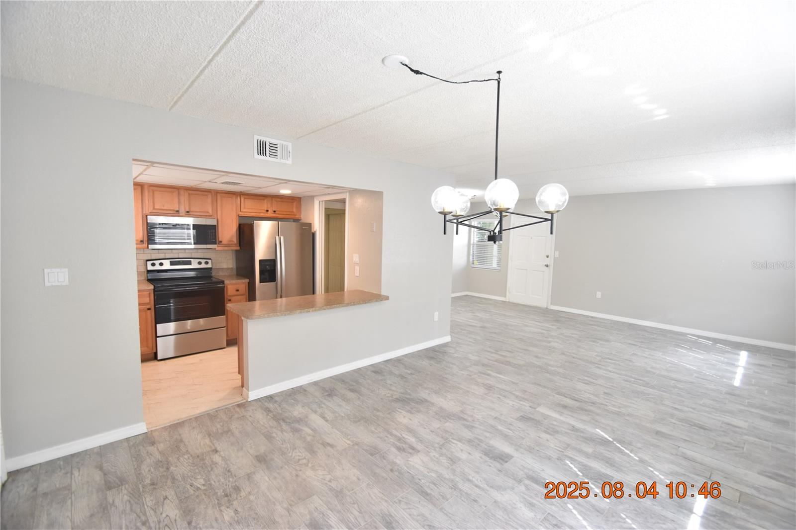 Image 11 of 28 For 306 Danube Avenue 1
