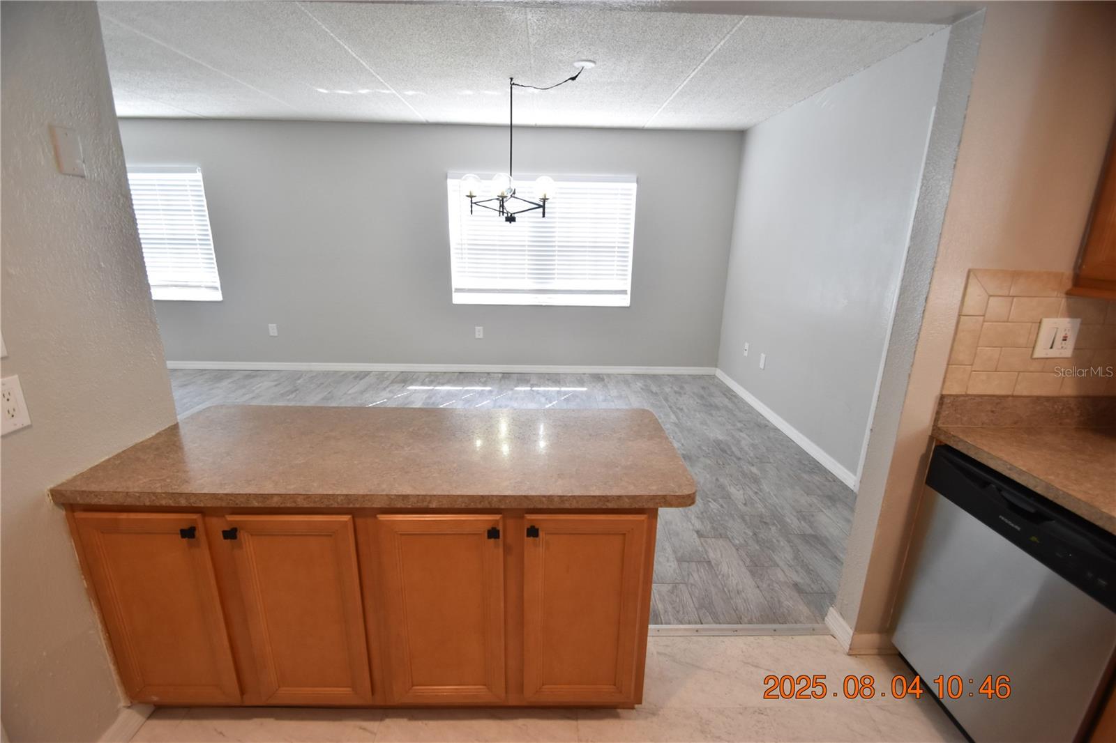 Image 16 of 28 For 306 Danube Avenue 1