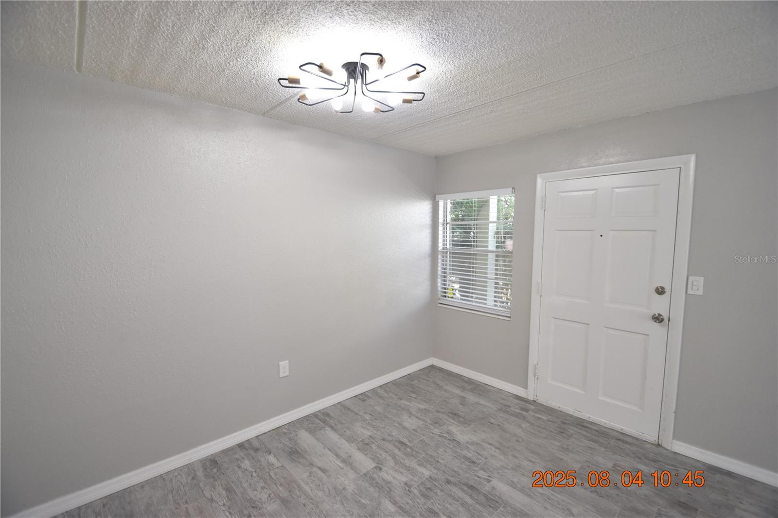 Image 5 of 28 For 306 Danube Avenue 1