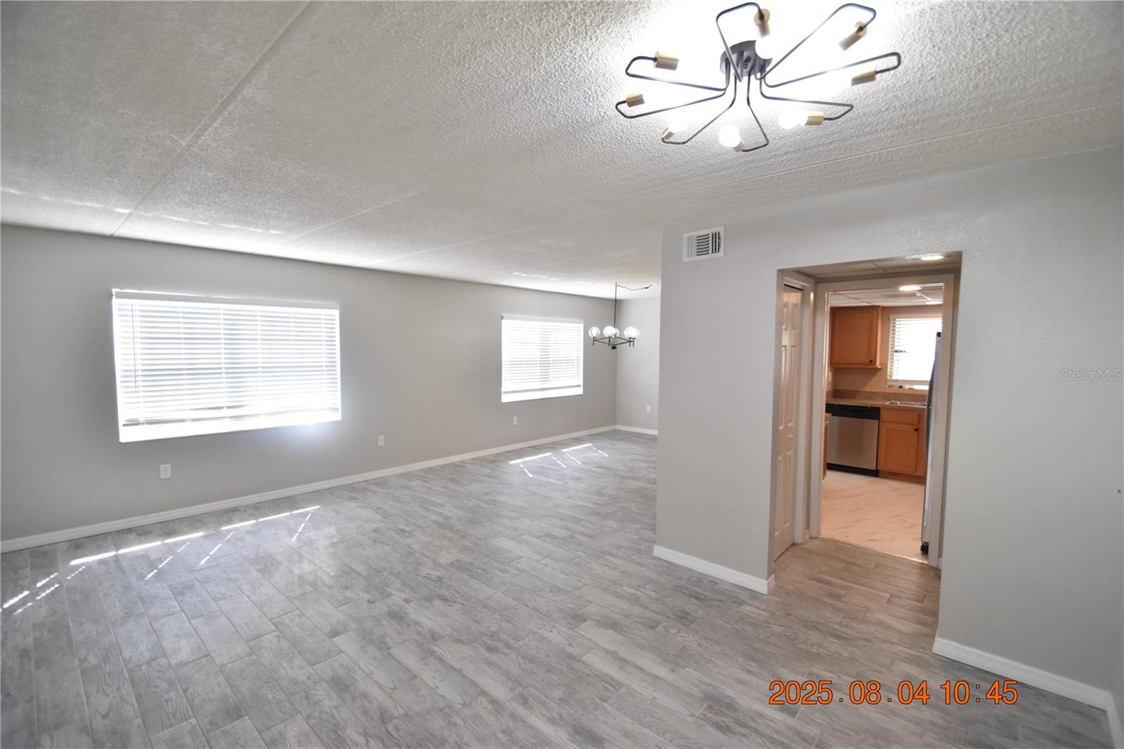 Image 7 of 28 For 306 Danube Avenue 1