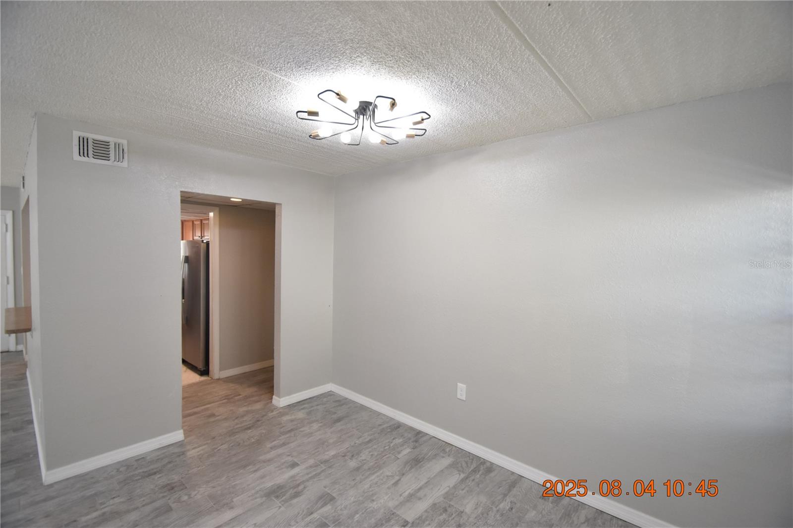 Image 8 of 28 For 306 Danube Avenue 1
