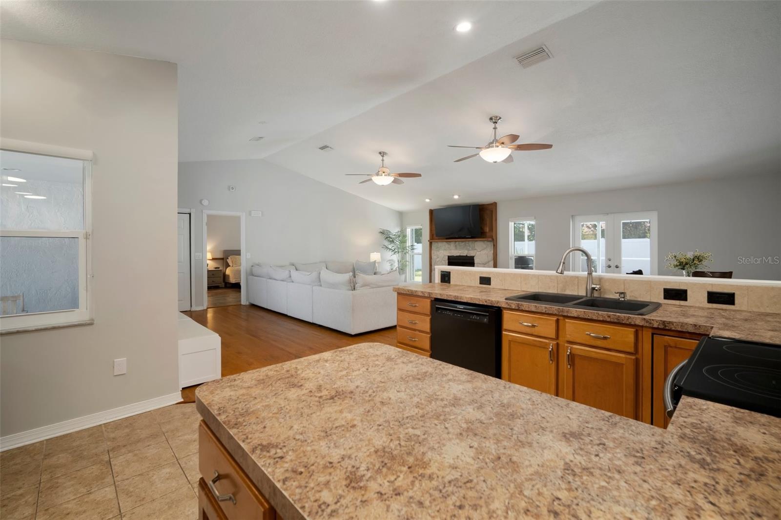 Image 40 of 69 For 4710 Grainary Avenue