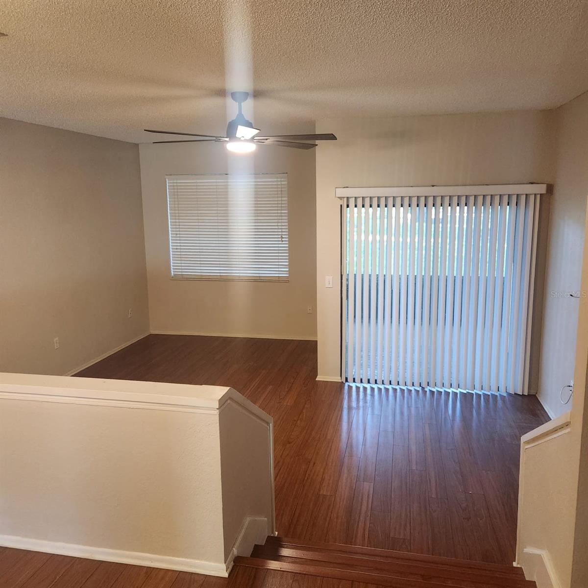 Image 3 of 9 For 450 Lakeview Drive 14