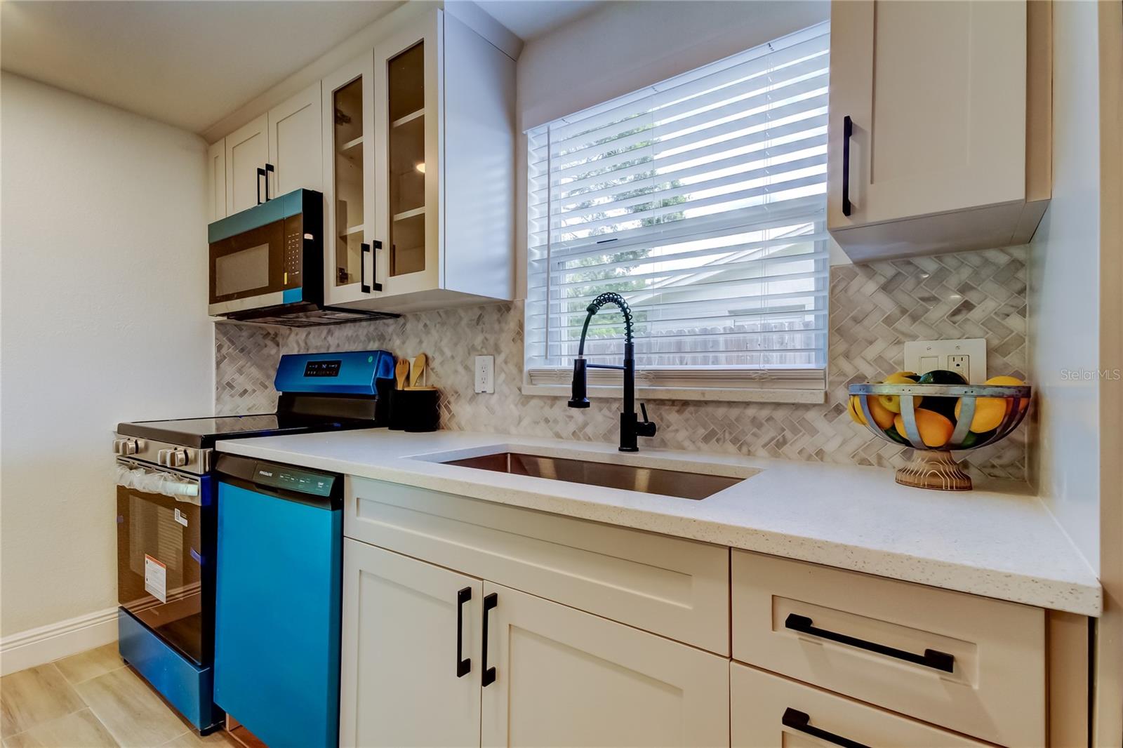 Image 14 of 43 For 12828 103rd Way