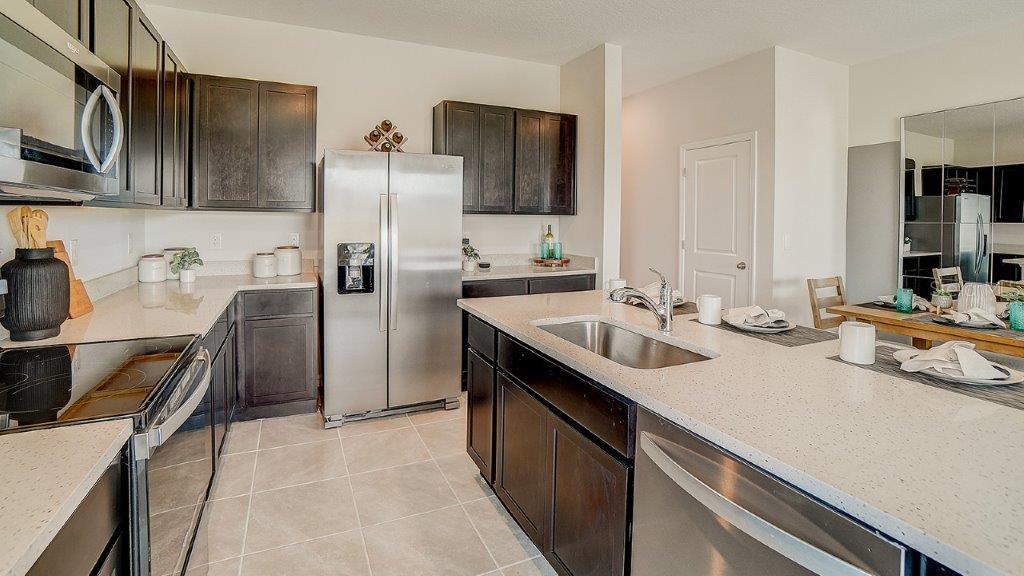 Image 10 of 15 For 11358 Velvet Apricot Drive