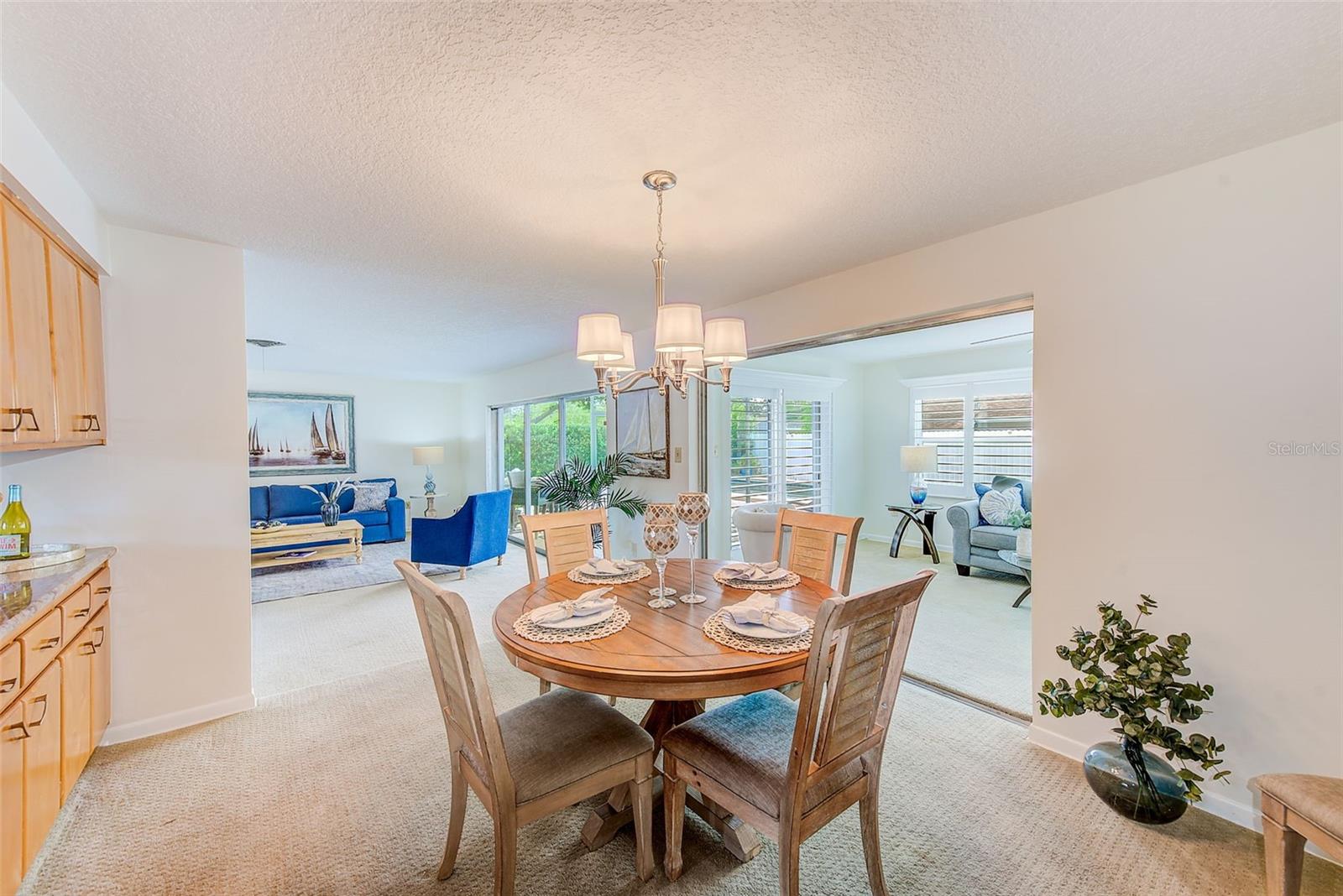 Image 4 of 56 For 1847 Oak Lake Drive