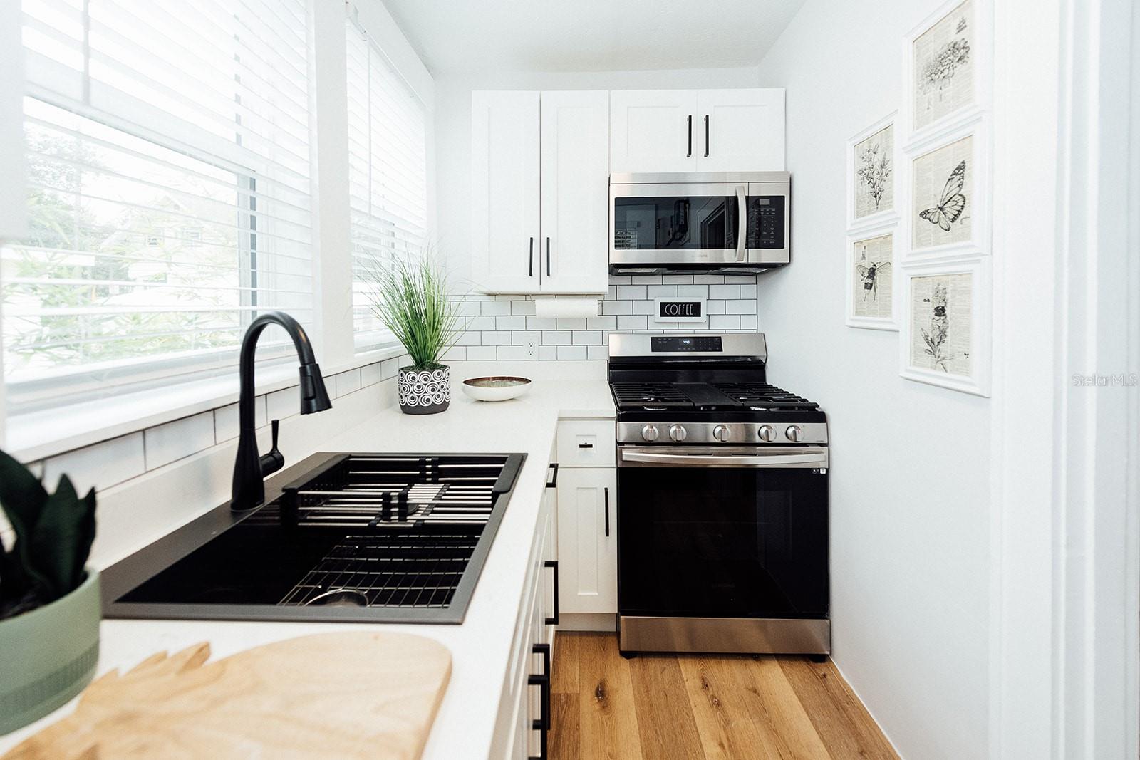 Image 15 of 40 For 809 10th Avenue N 2