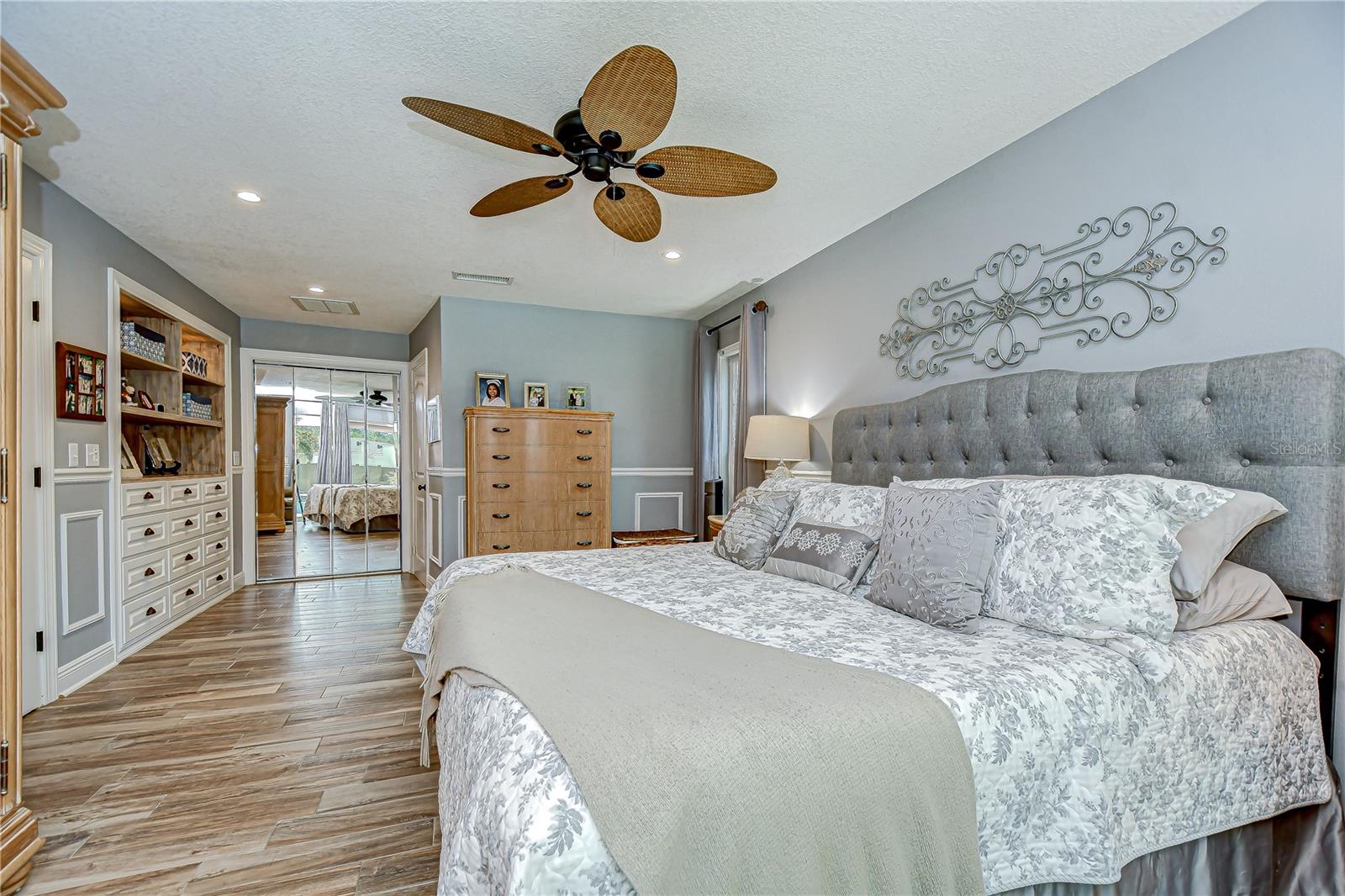 Image 21 of 69 For 13522 Avista Drive