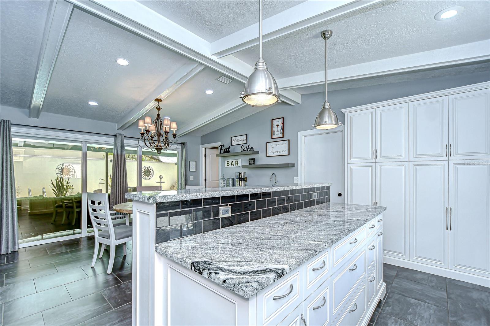 Image 8 of 69 For 13522 Avista Drive