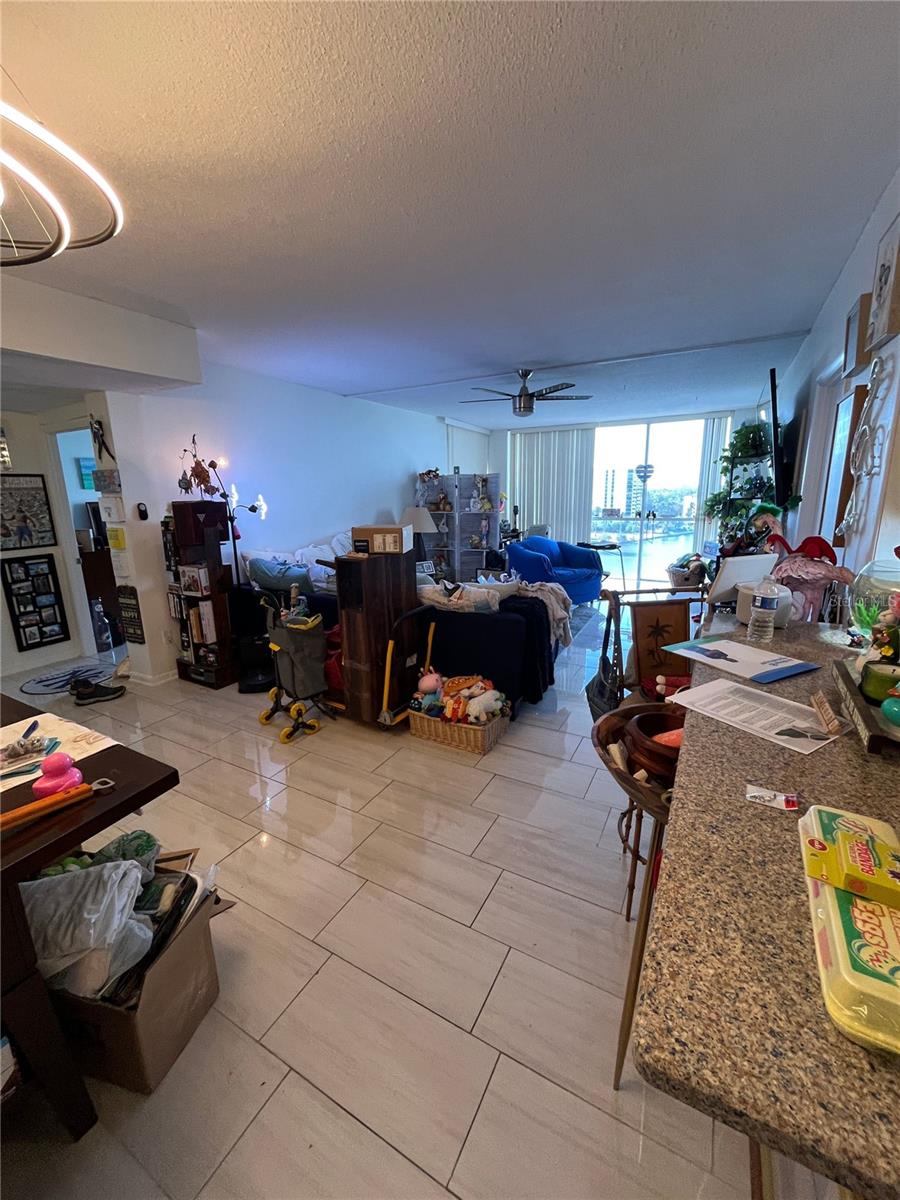Image 3 of 19 For 100 Pierce Street 1105