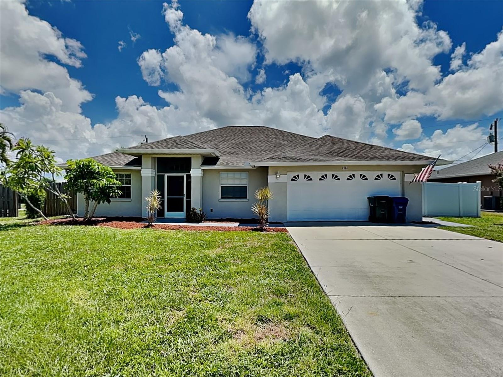 Details for 1761 Banyan Drive, VENICE, FL 34293