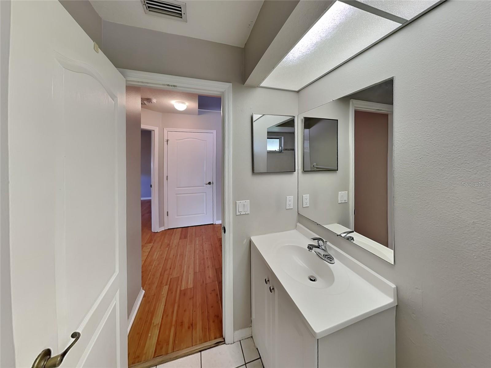 Image 14 of 19 For 1761 Banyan Drive