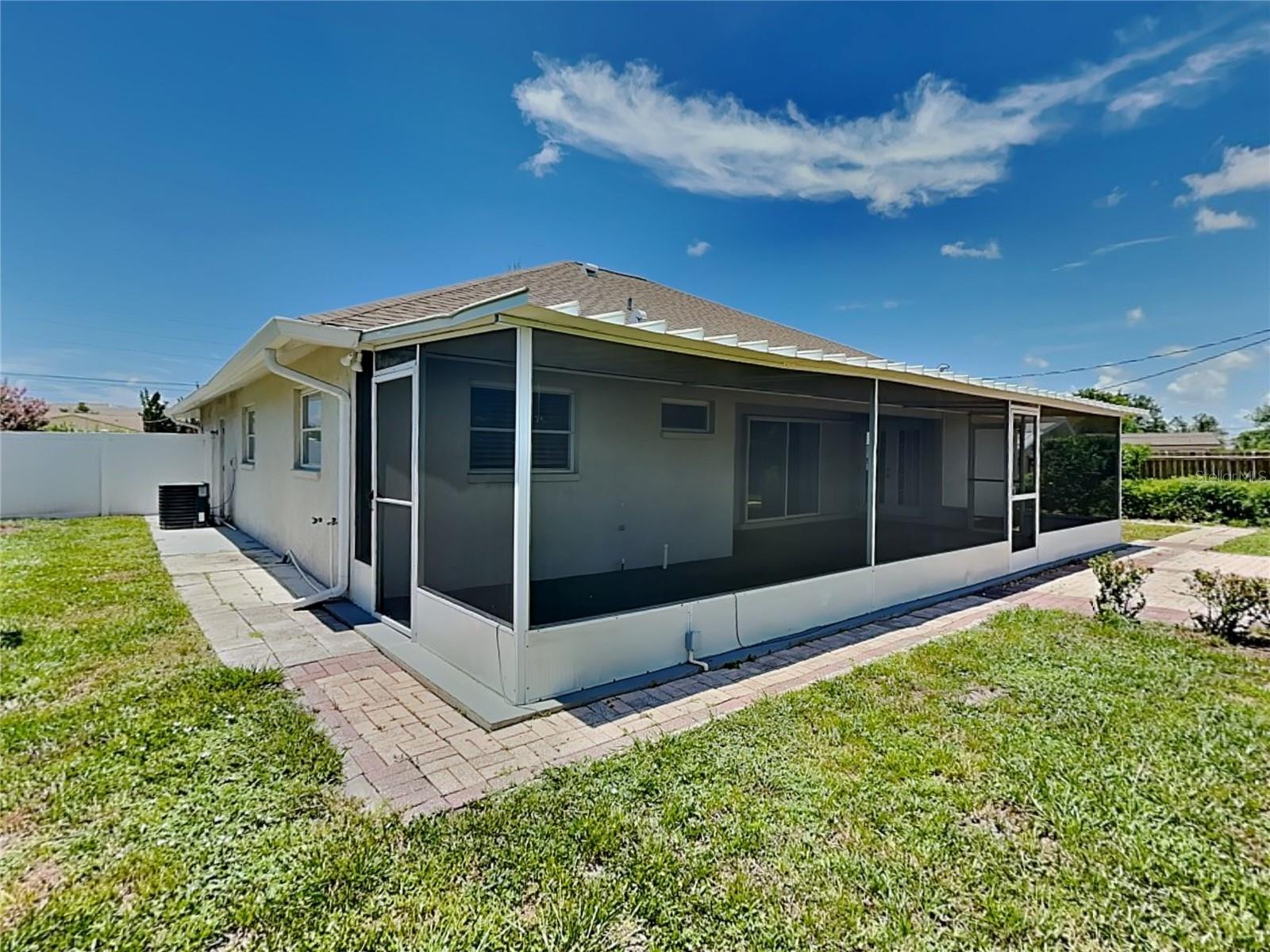 Image 19 of 19 For 1761 Banyan Drive