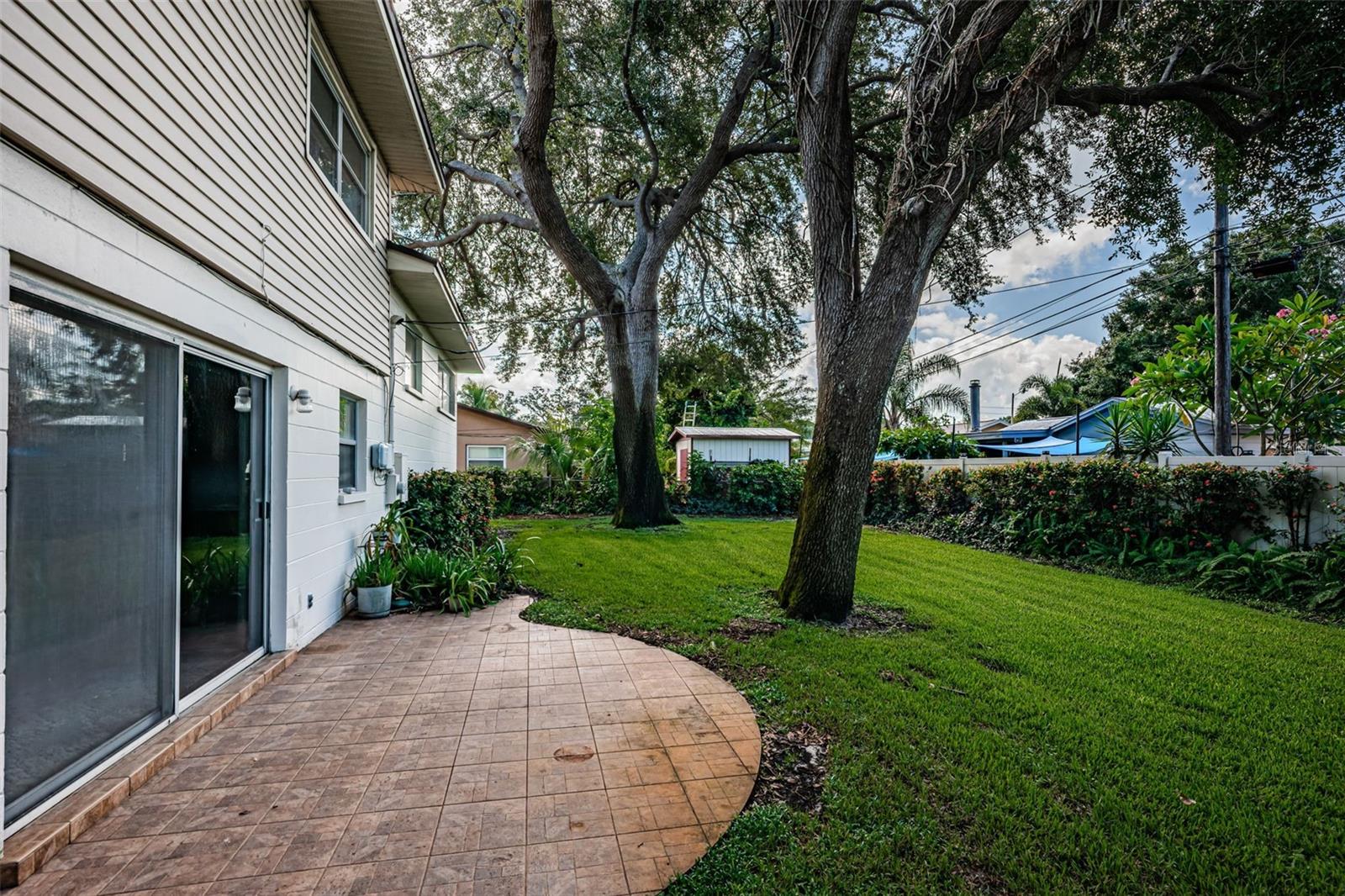 Image 10 of 53 For 13732 86th Avenue