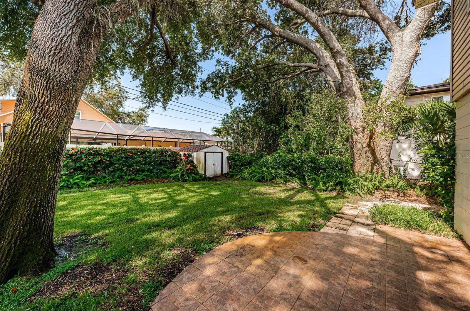Image 20 of 53 For 13732 86th Avenue