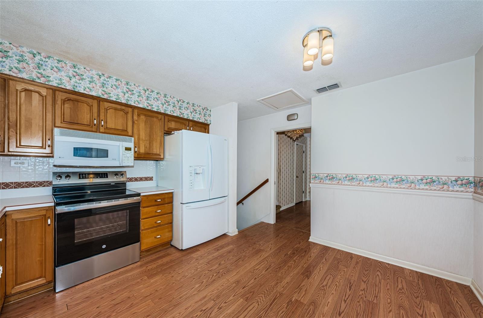 Image 30 of 53 For 13732 86th Avenue