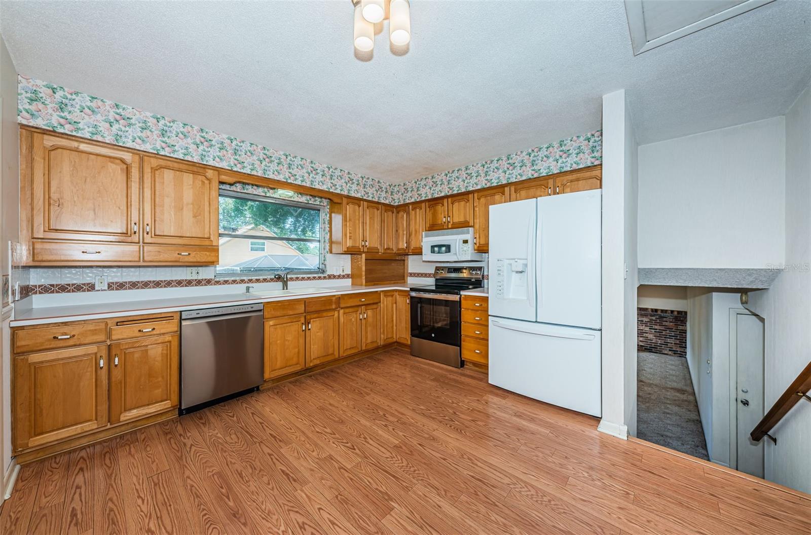Image 32 of 53 For 13732 86th Avenue