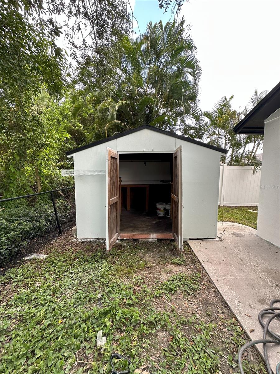 Image 41 of 47 For 6258 99th Circle N