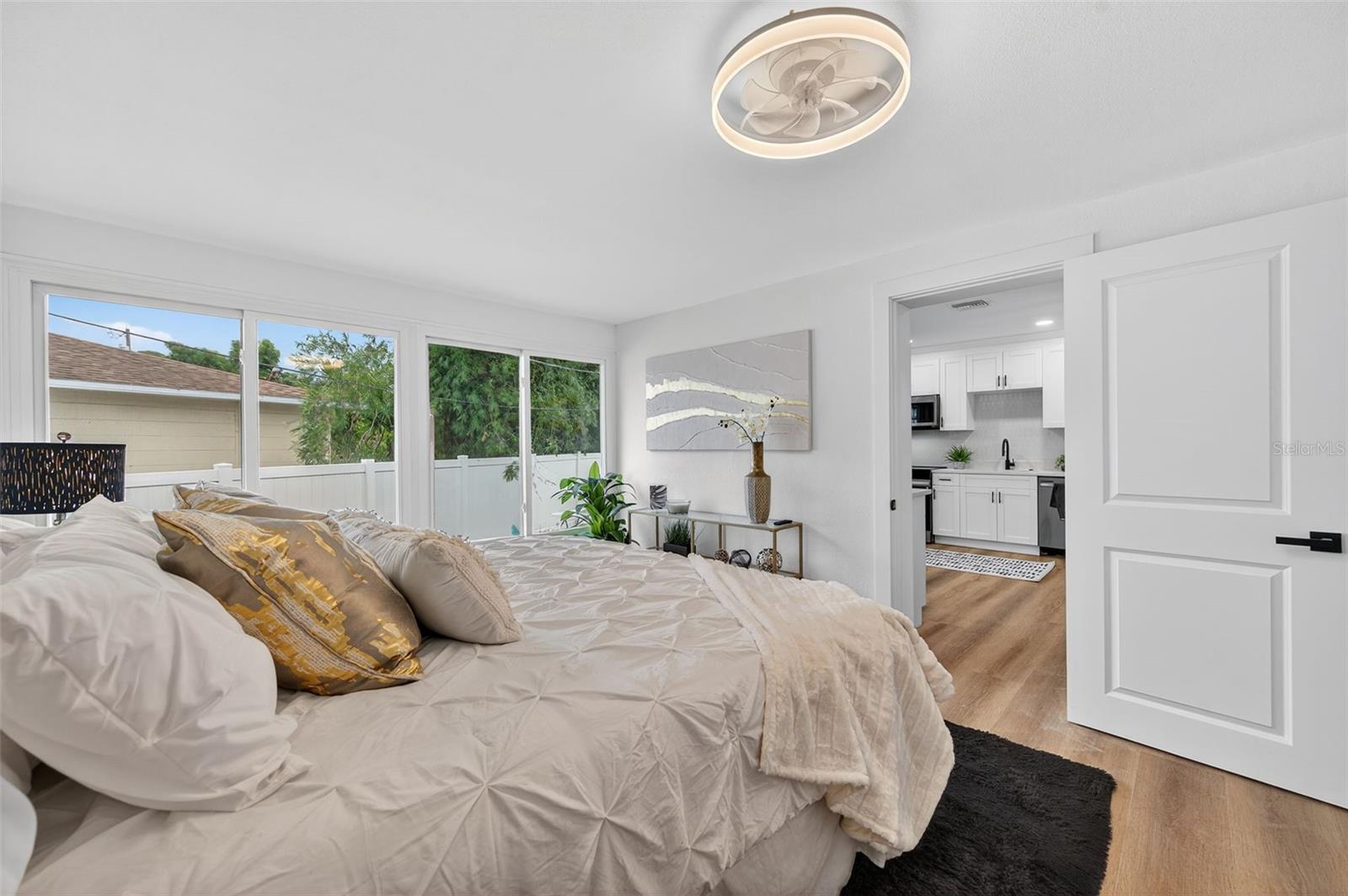Image 17 of 66 For 5175 23rd Avenue N