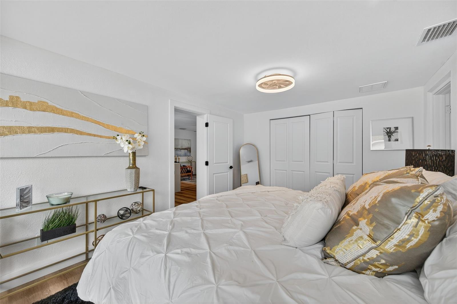 Image 18 of 66 For 5175 23rd Avenue N