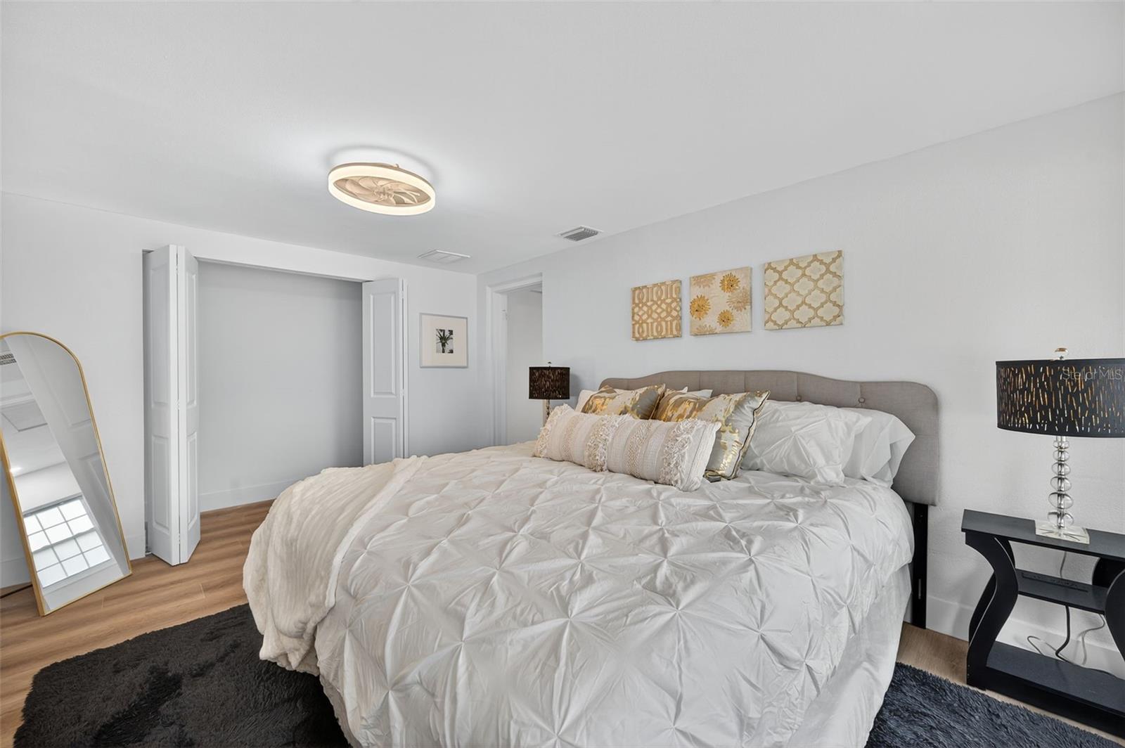 Image 19 of 66 For 5175 23rd Avenue N