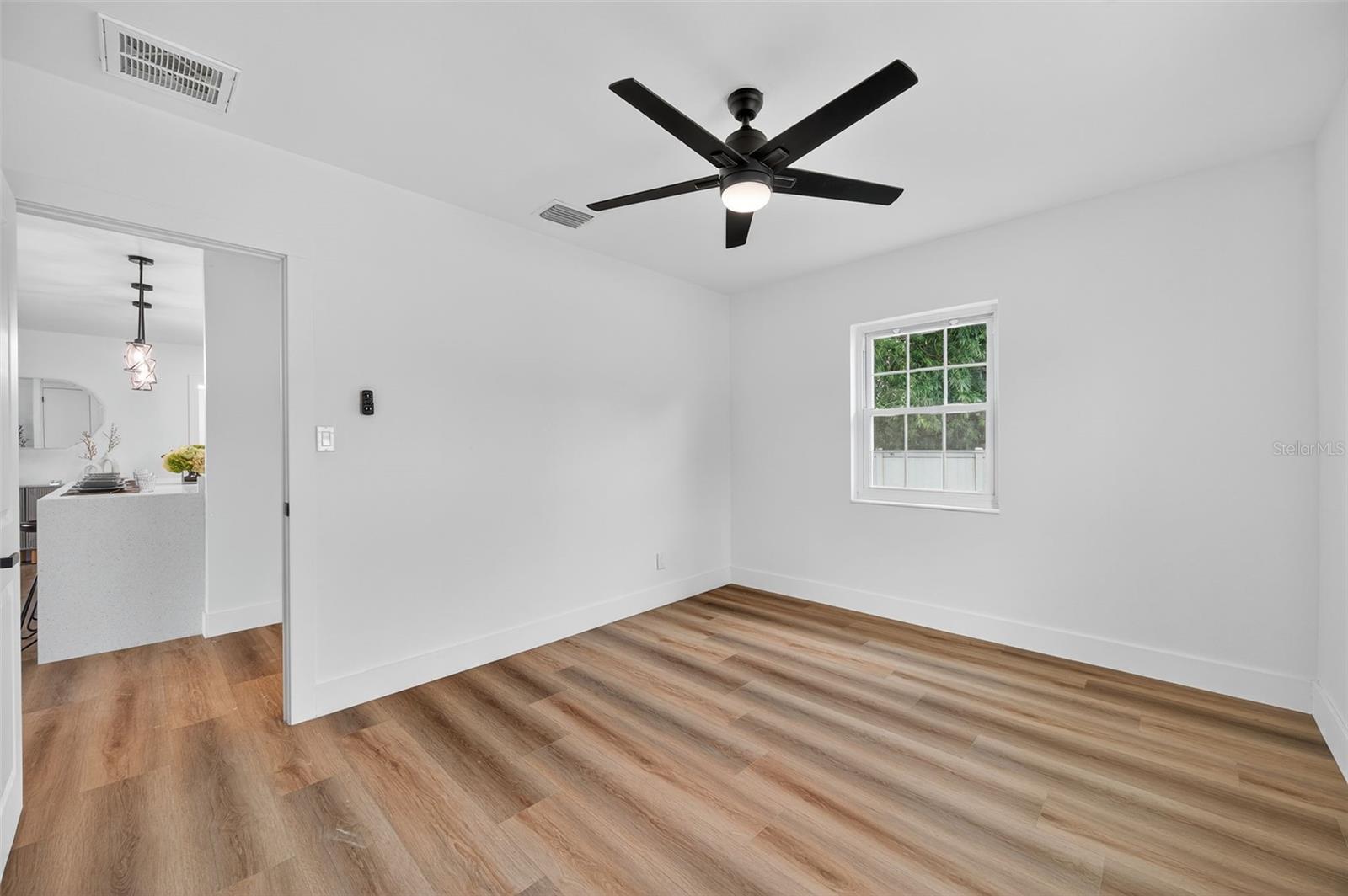 Image 29 of 66 For 5175 23rd Avenue N