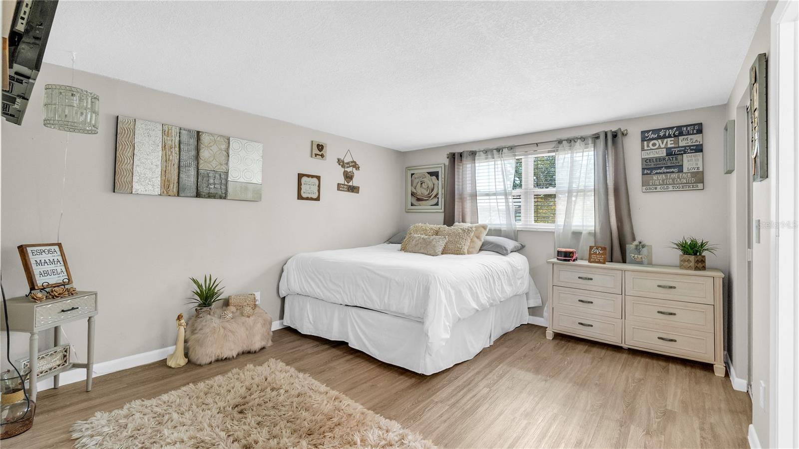 Image 17 of 35 For 8257 Malvern Circle