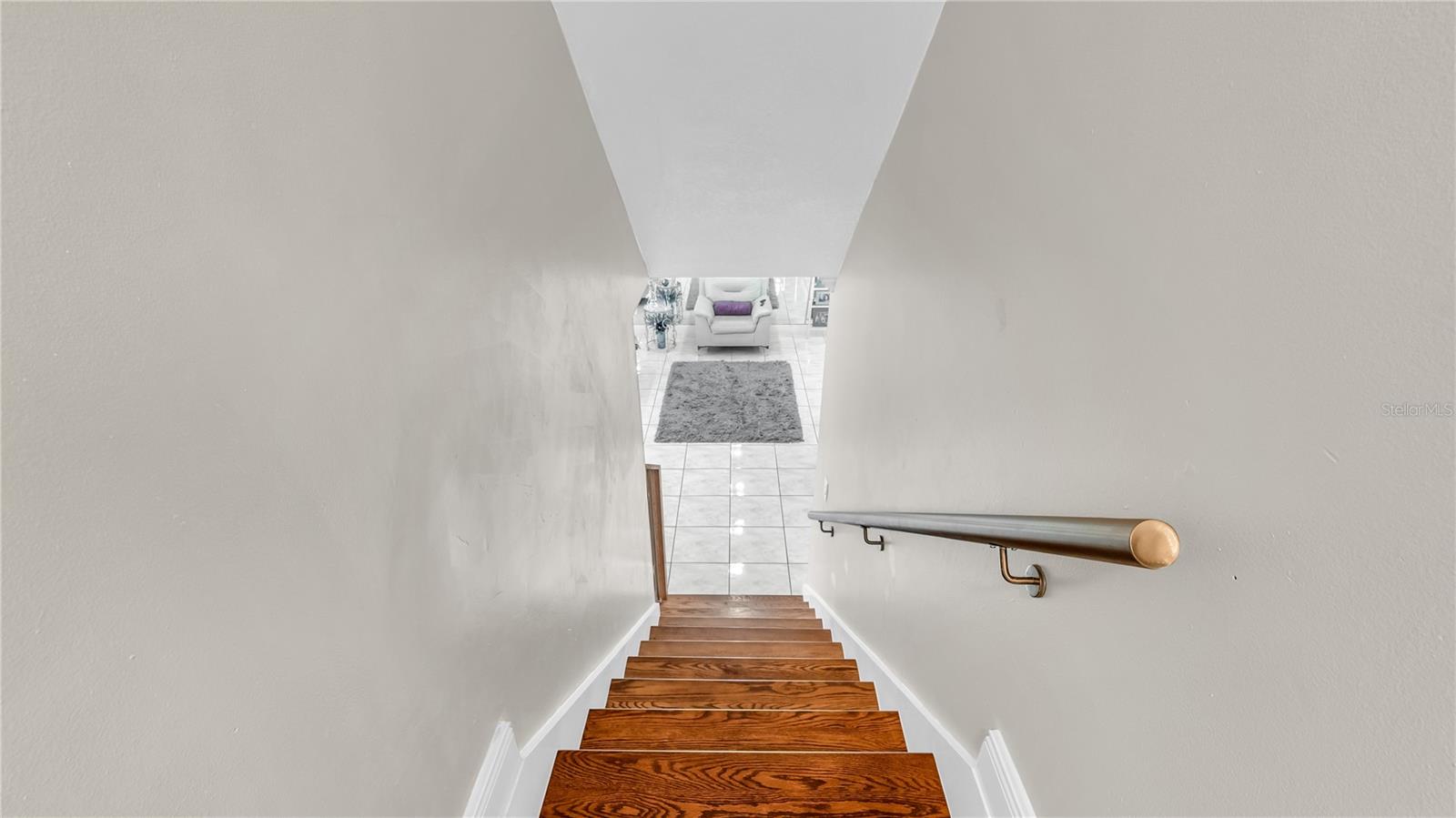 Image 25 of 35 For 8257 Malvern Circle