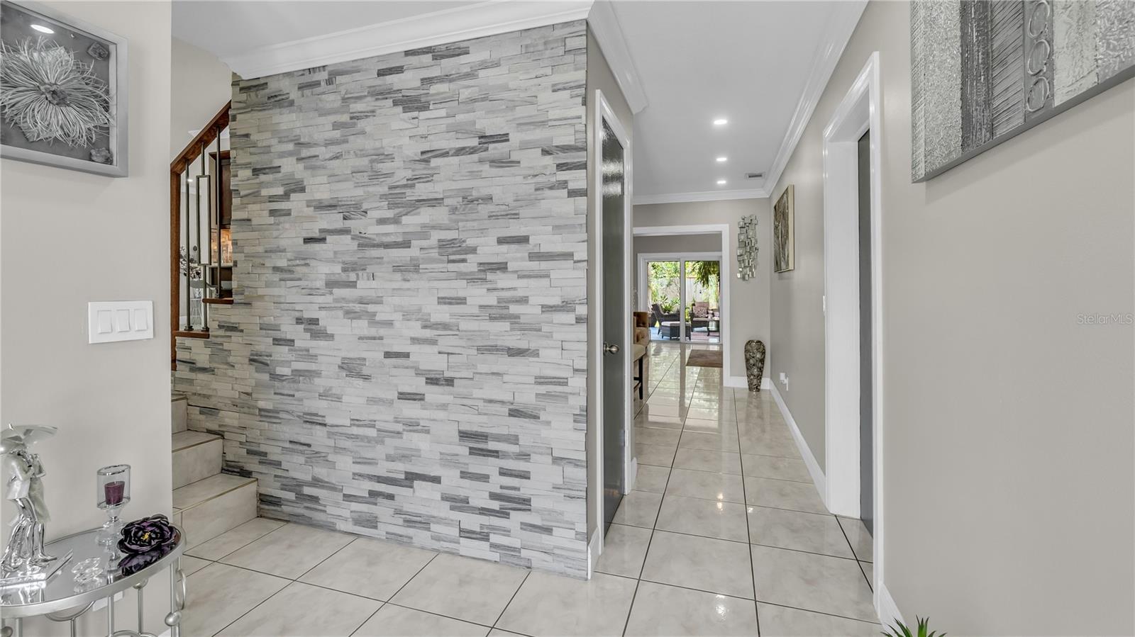 Image 4 of 35 For 8257 Malvern Circle