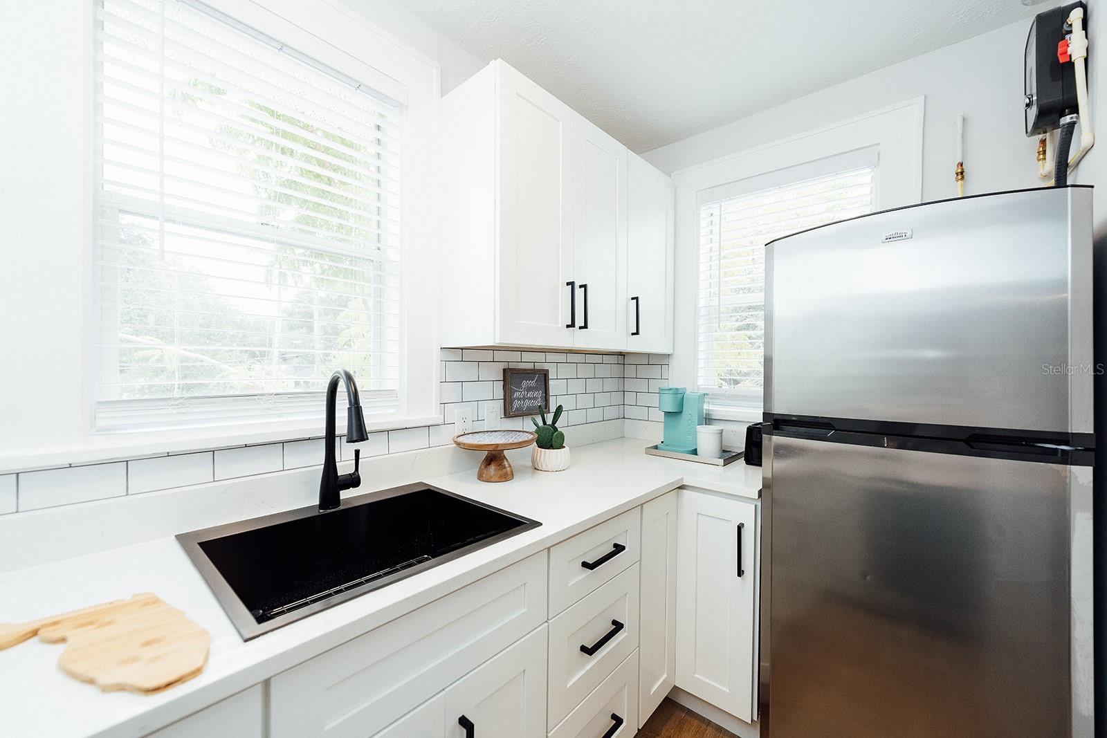 Image 10 of 42 For 809 10th Avenue N 4