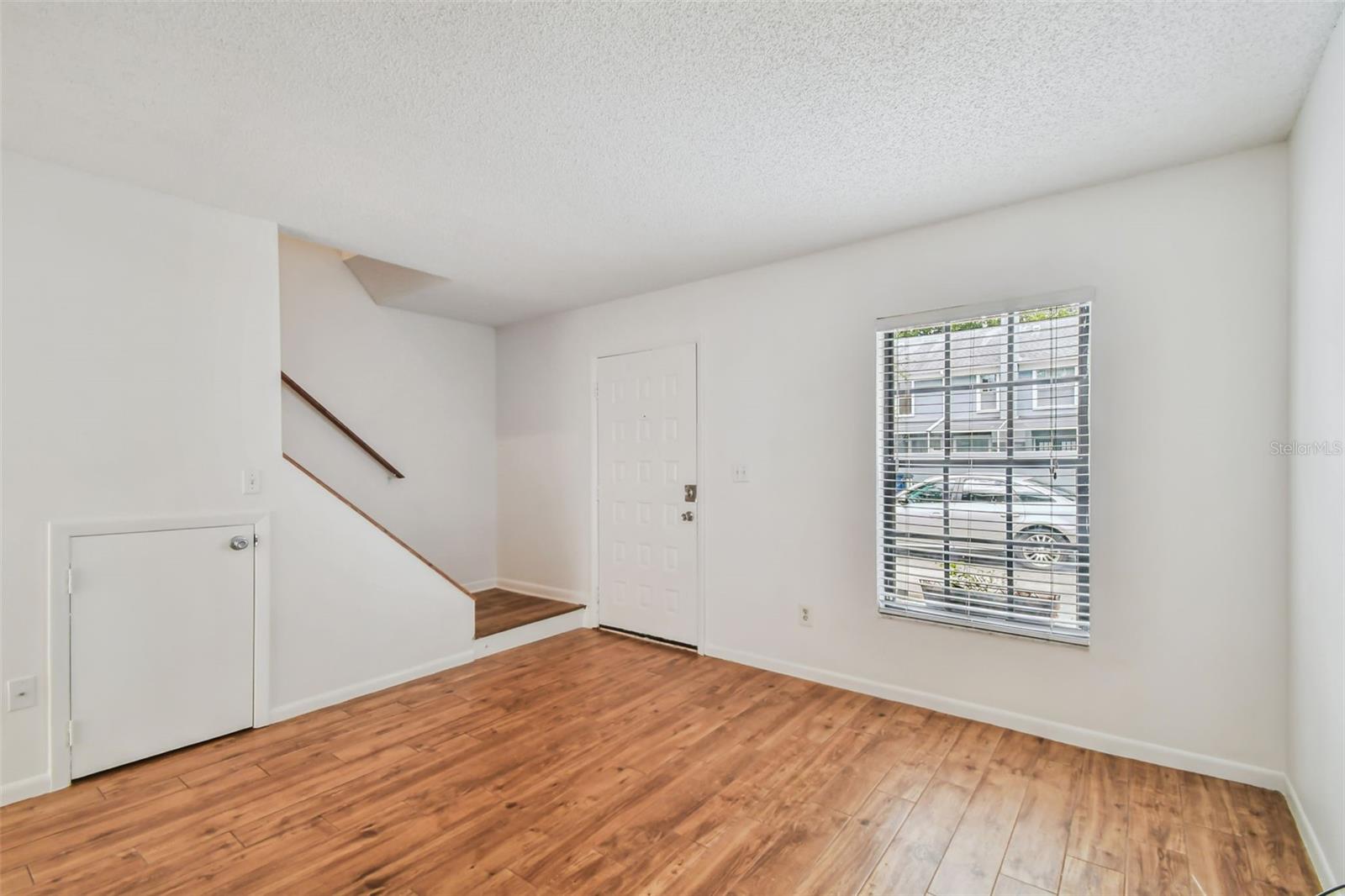 Image 11 of 34 For 310 Delaware Avenue F