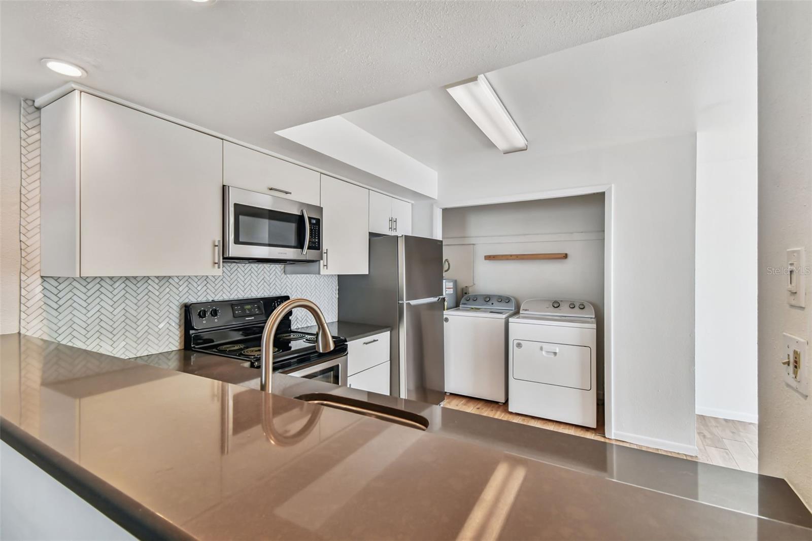 Image 16 of 34 For 310 Delaware Avenue F