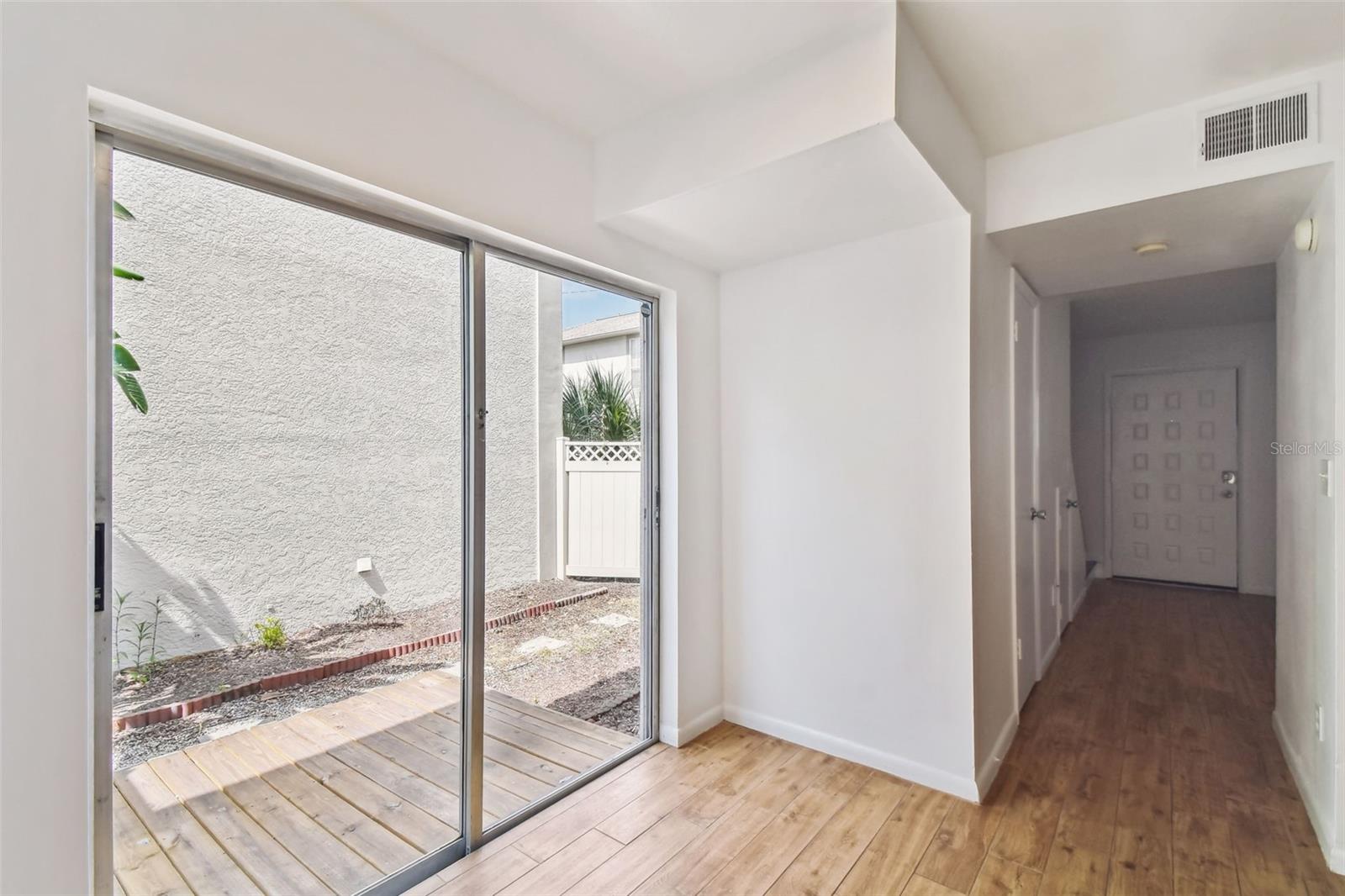 Image 18 of 34 For 310 Delaware Avenue F
