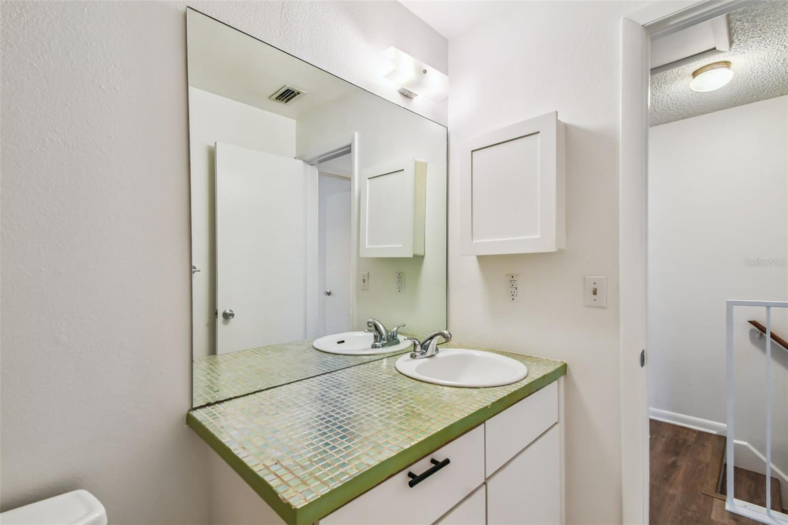 Image 31 of 34 For 310 Delaware Avenue F