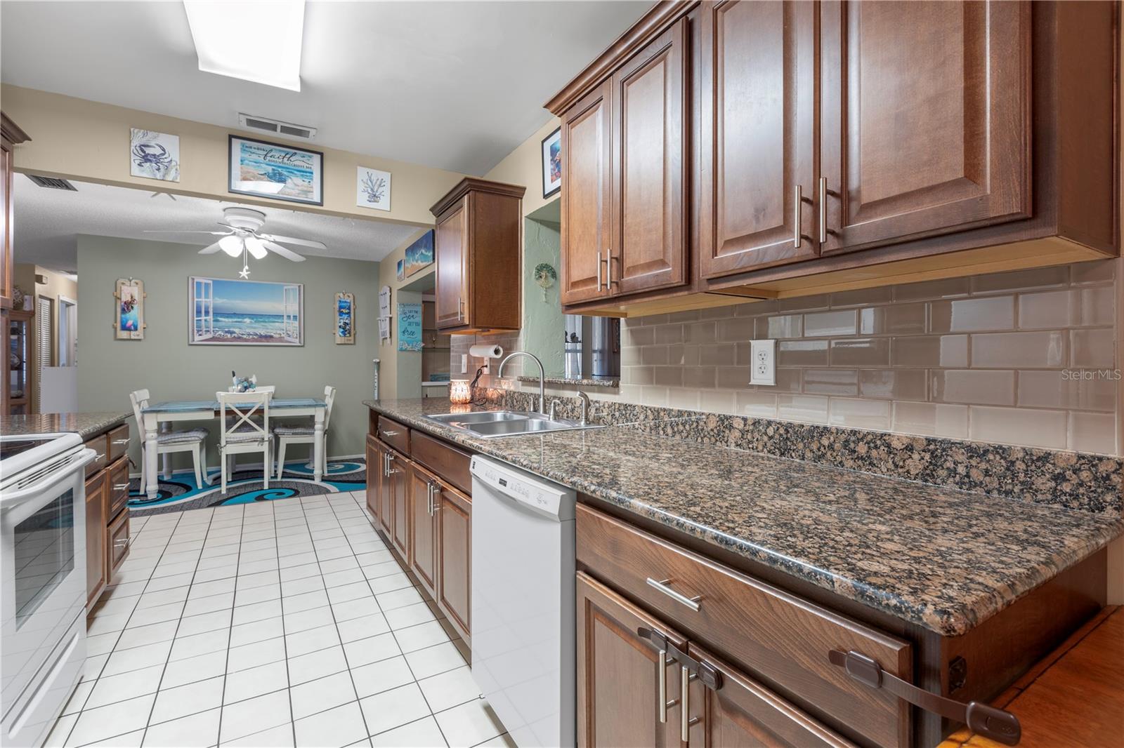 Image 8 of 20 For 7258 57th Avenue N